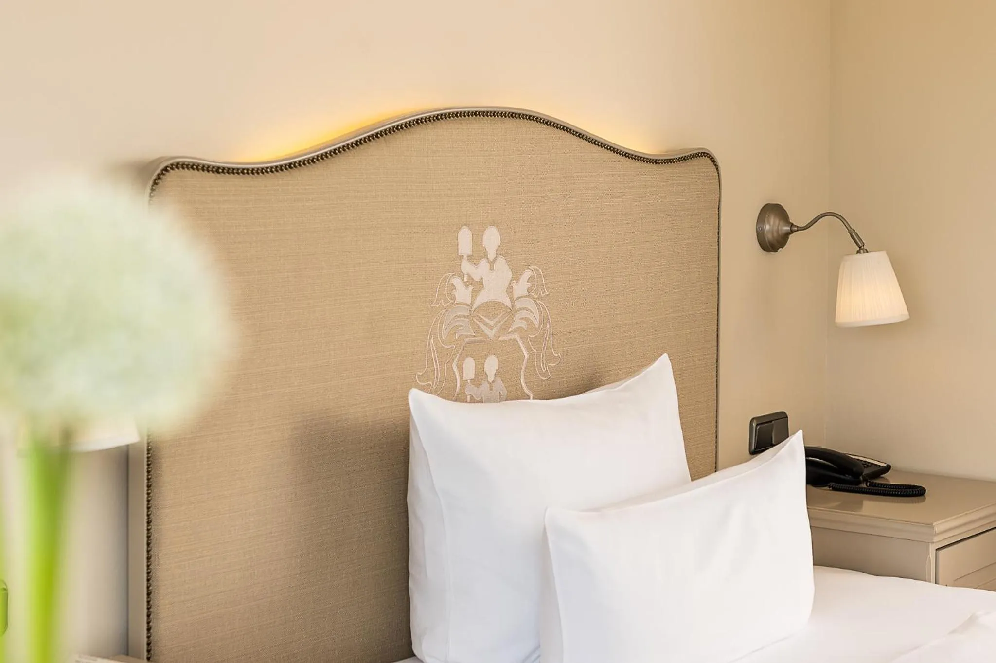 Photo of the whole room, Bed in Schlosshotel Steinburg