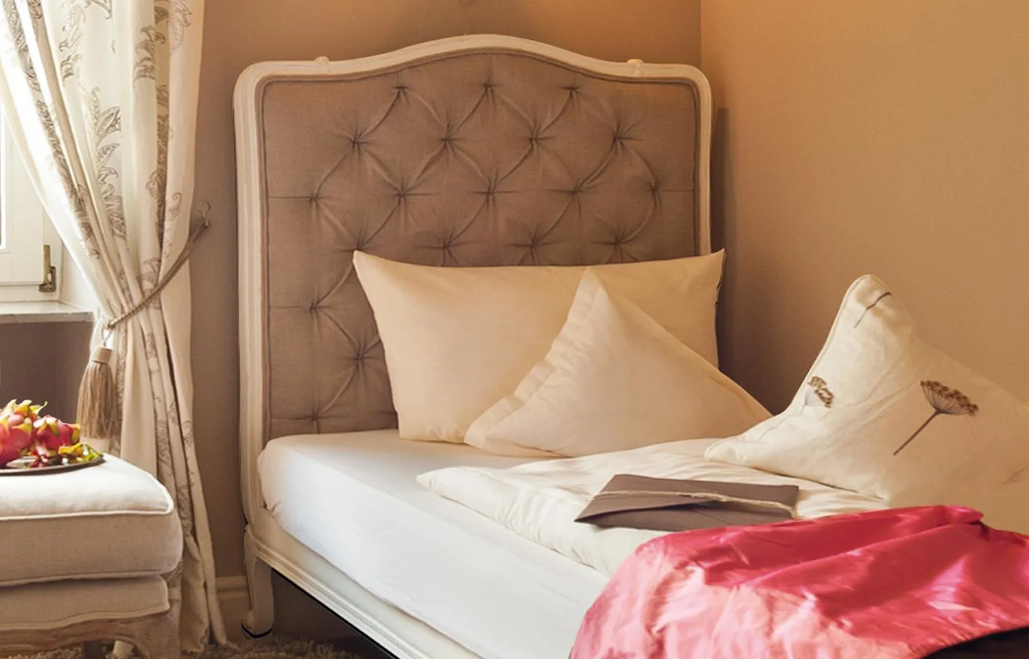 Bed in Schlosshotel Steinburg