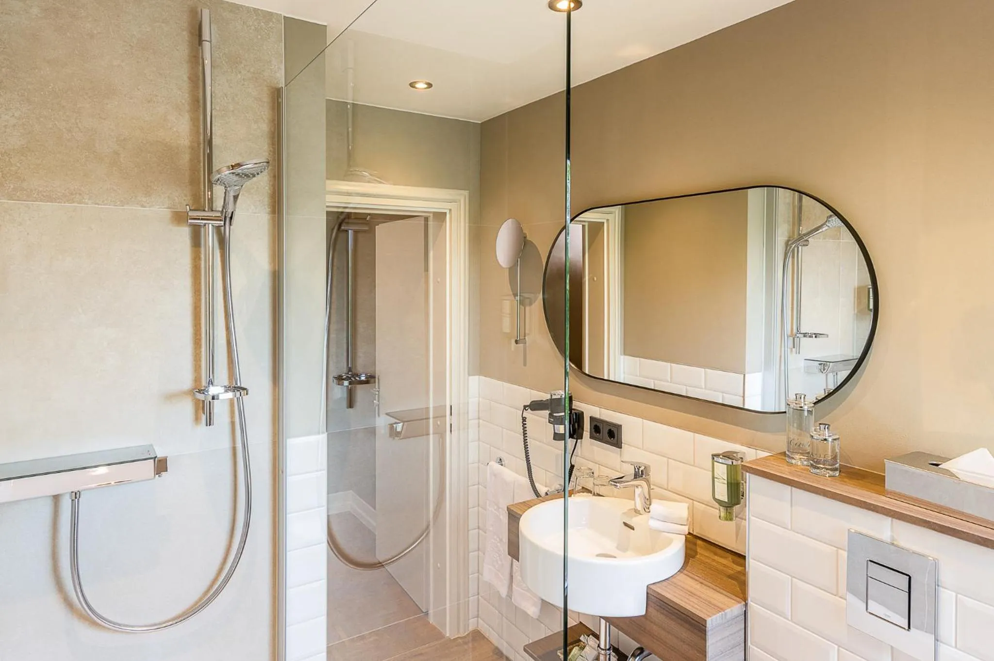 Bathroom in Schlosshotel Steinburg