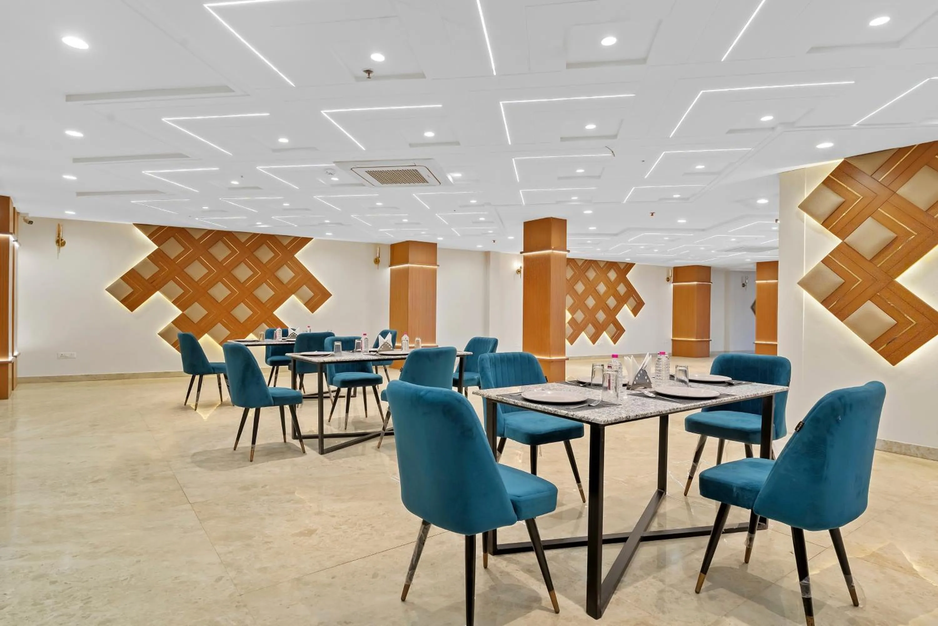 Restaurant/places to eat in Treebo Bella Vista By Kaushalya Hospitality