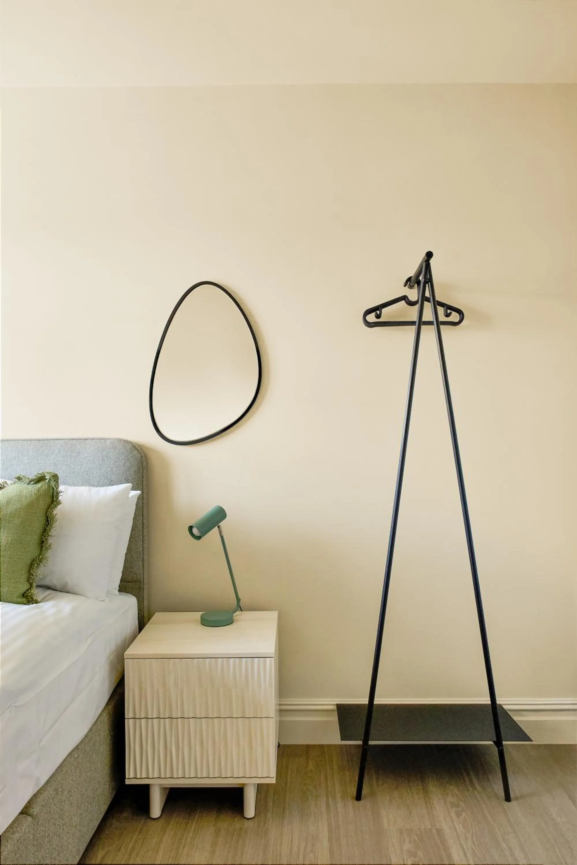 Decorative detail, Bed in George Apartments