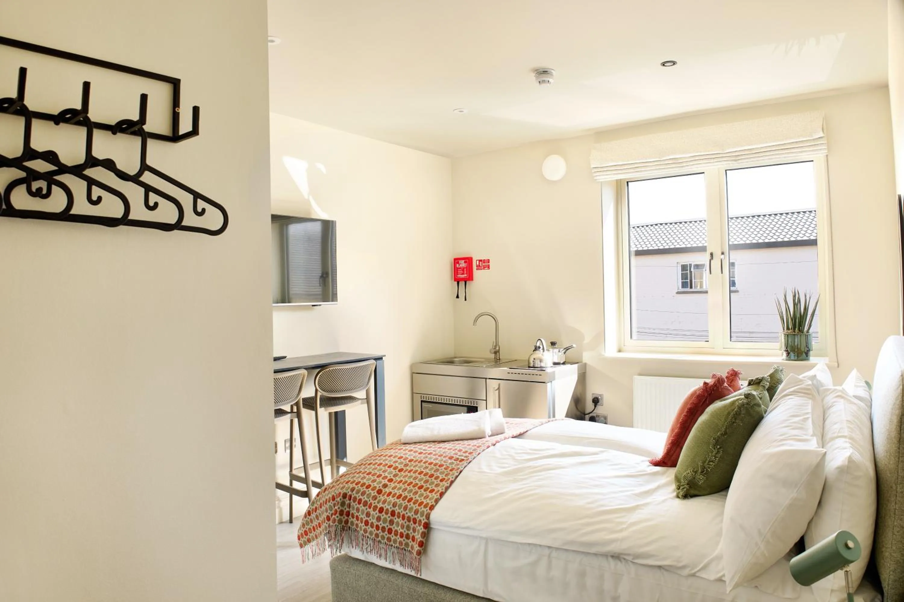 Bedroom, Bed in George Apartments