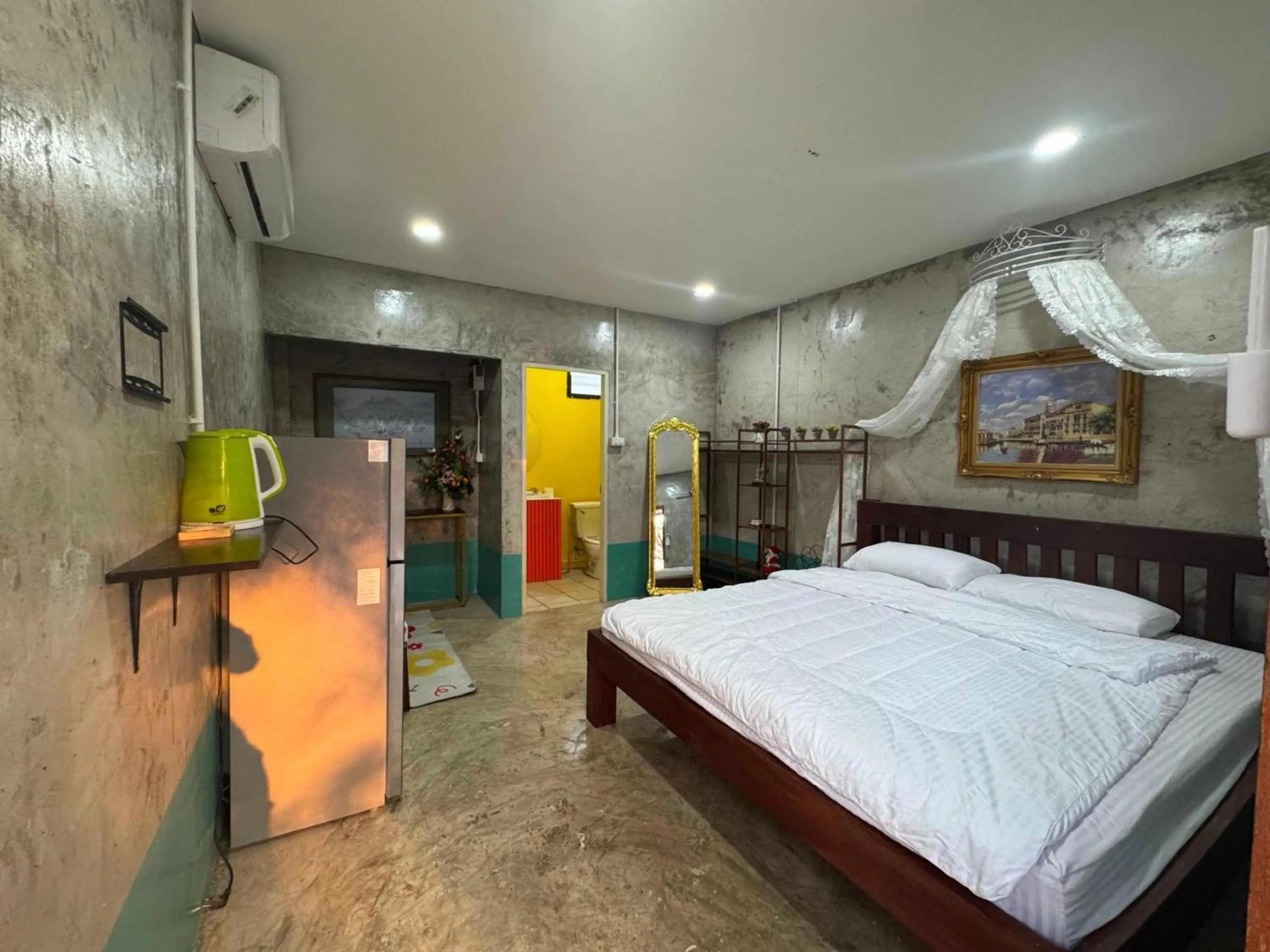 Bedroom, Bed in OYO 75539 Phanthida Resort and Cafe