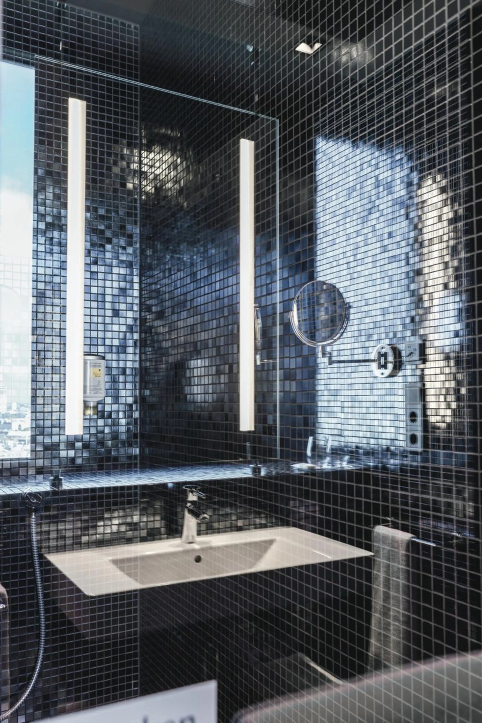 Bathroom in Riu Plaza Berlin