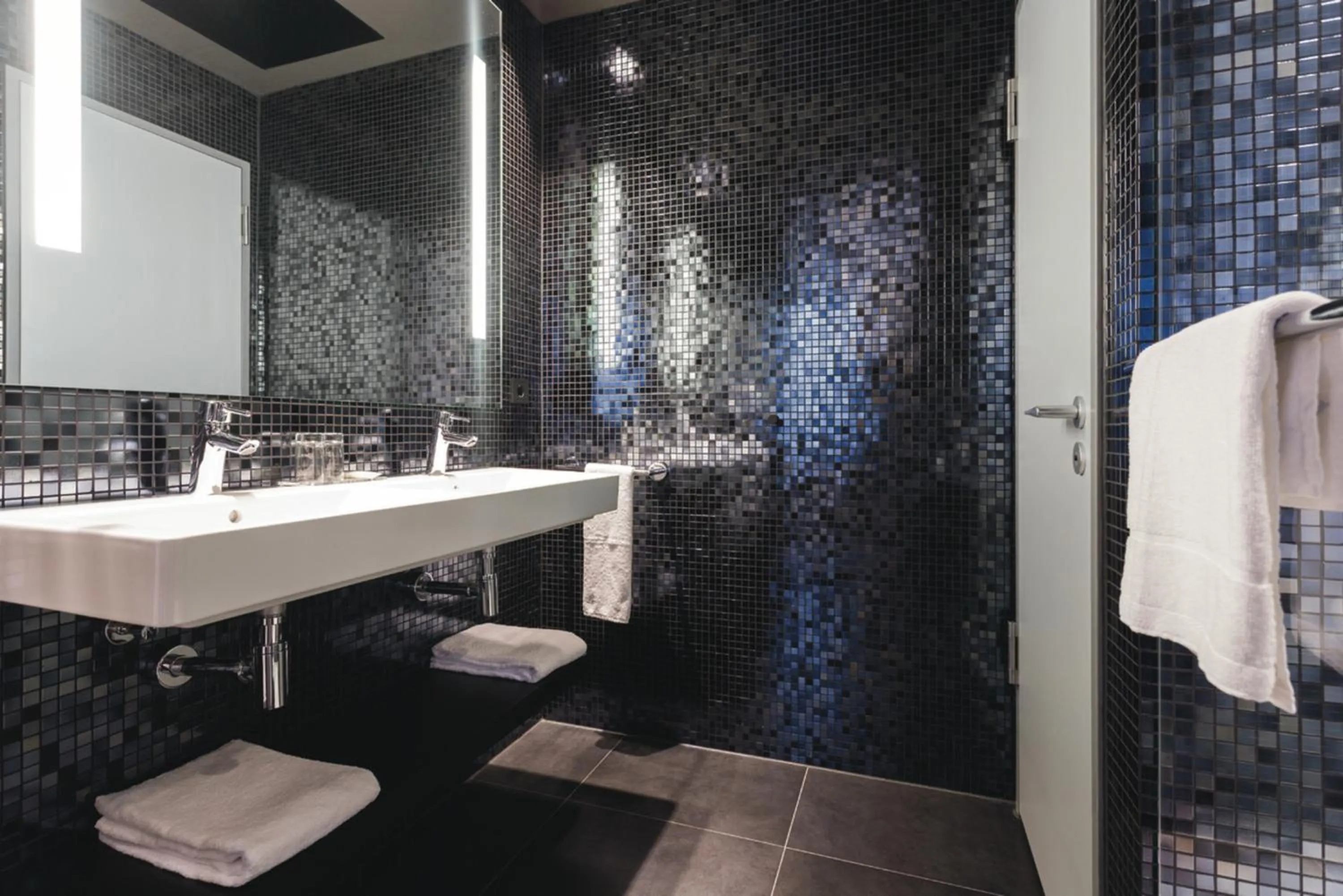 Bathroom in Riu Plaza Berlin