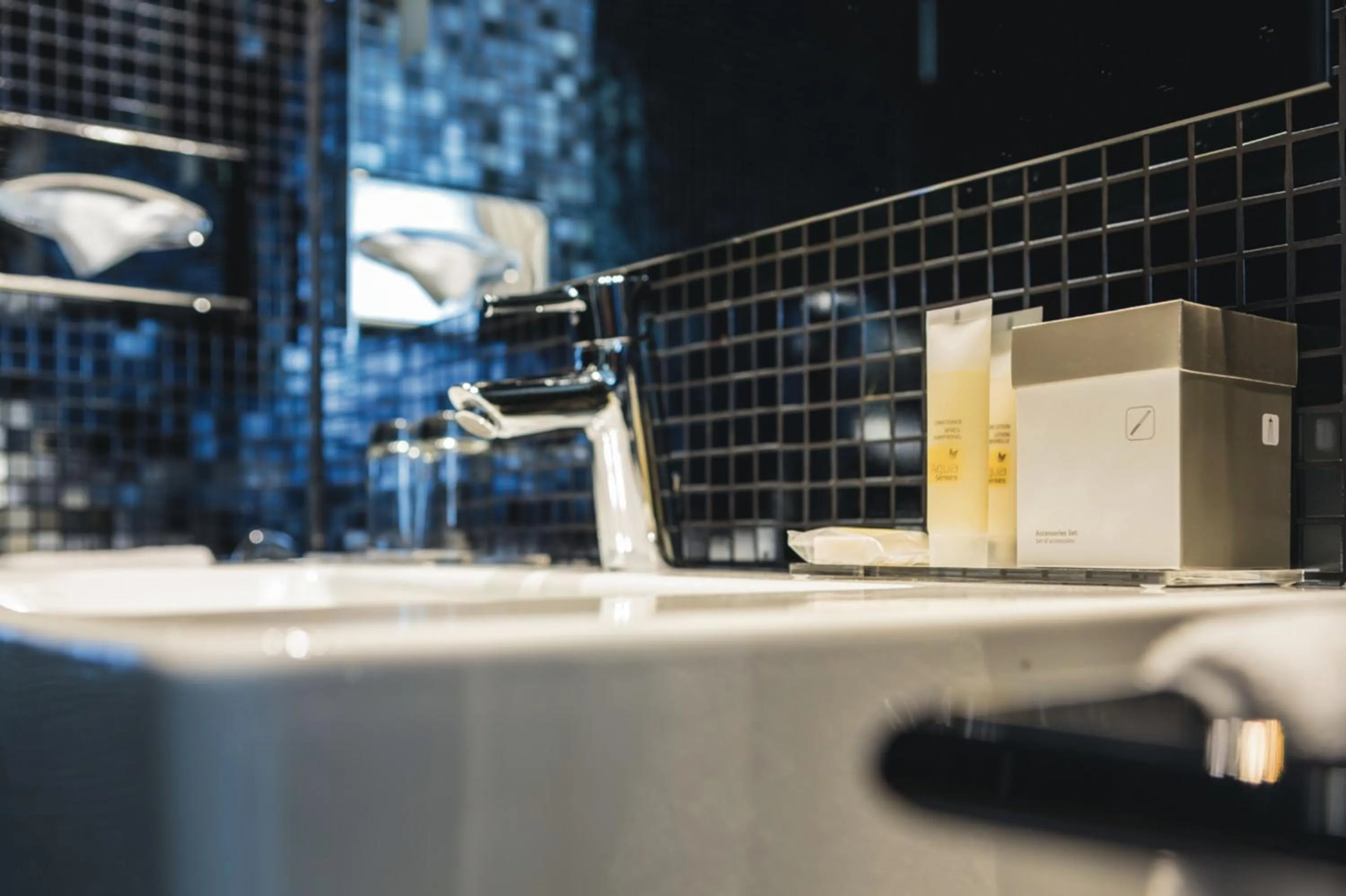 Bathroom in Riu Plaza Berlin