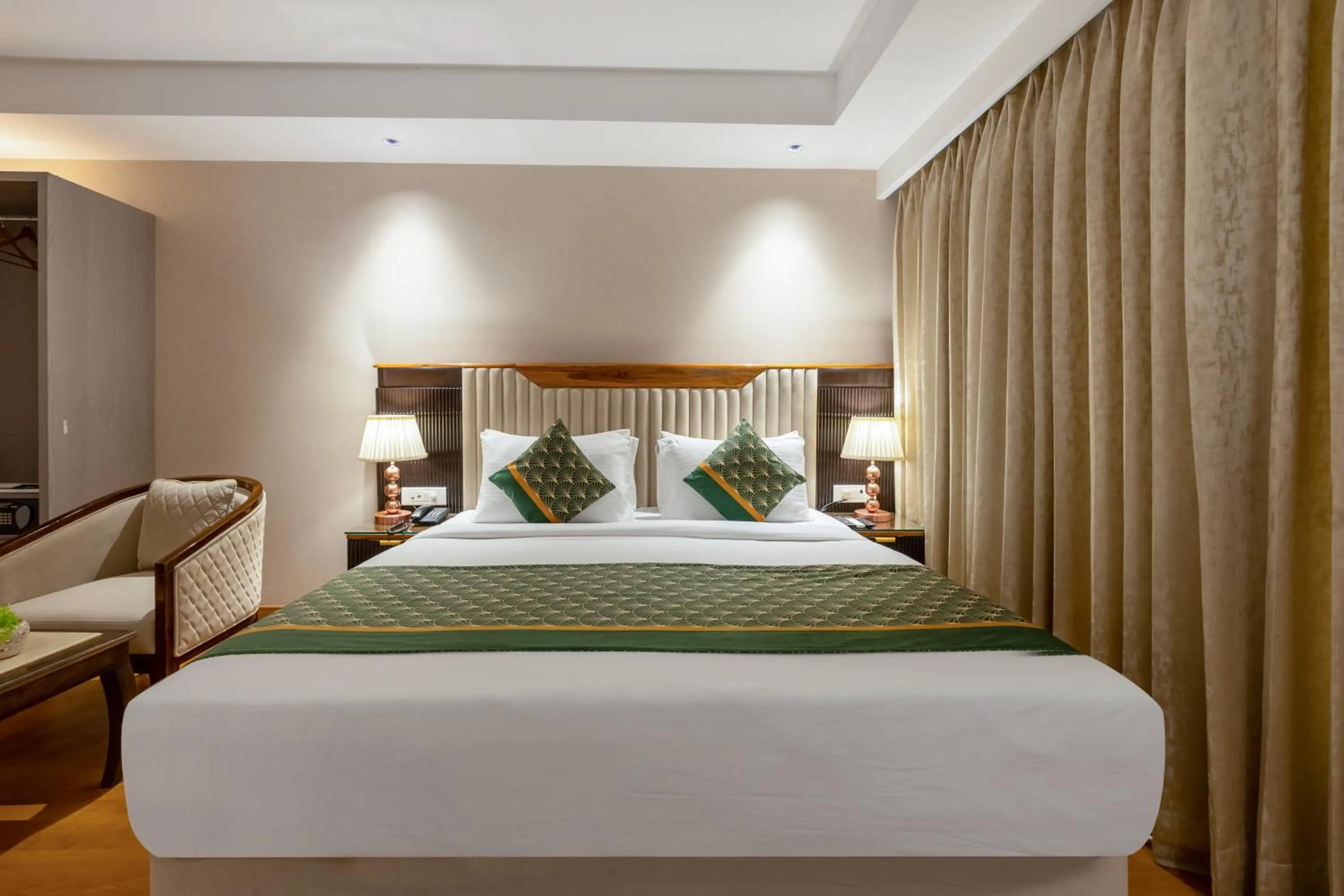 Bed in Arch The Lohias