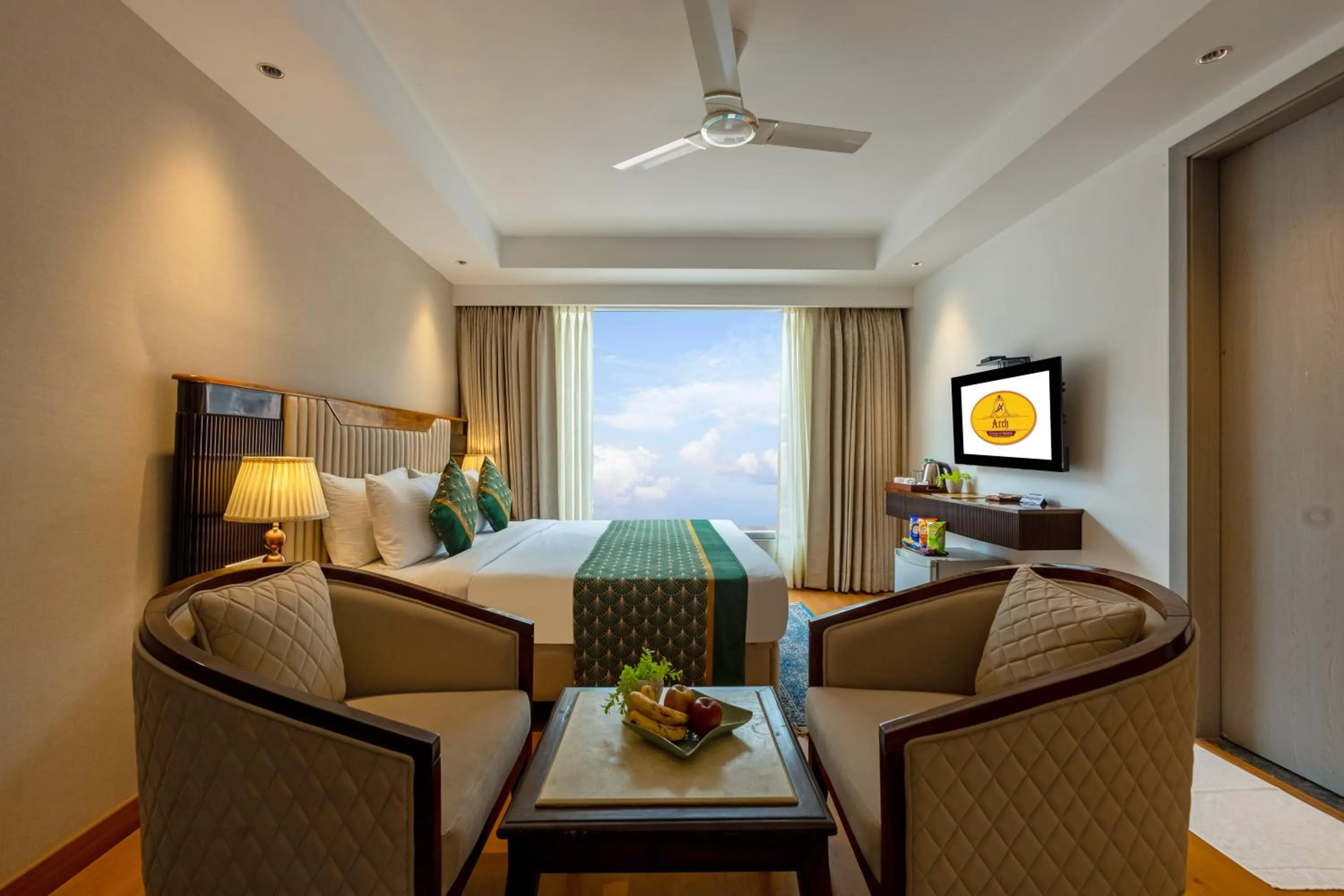 Bed in Arch The Lohias