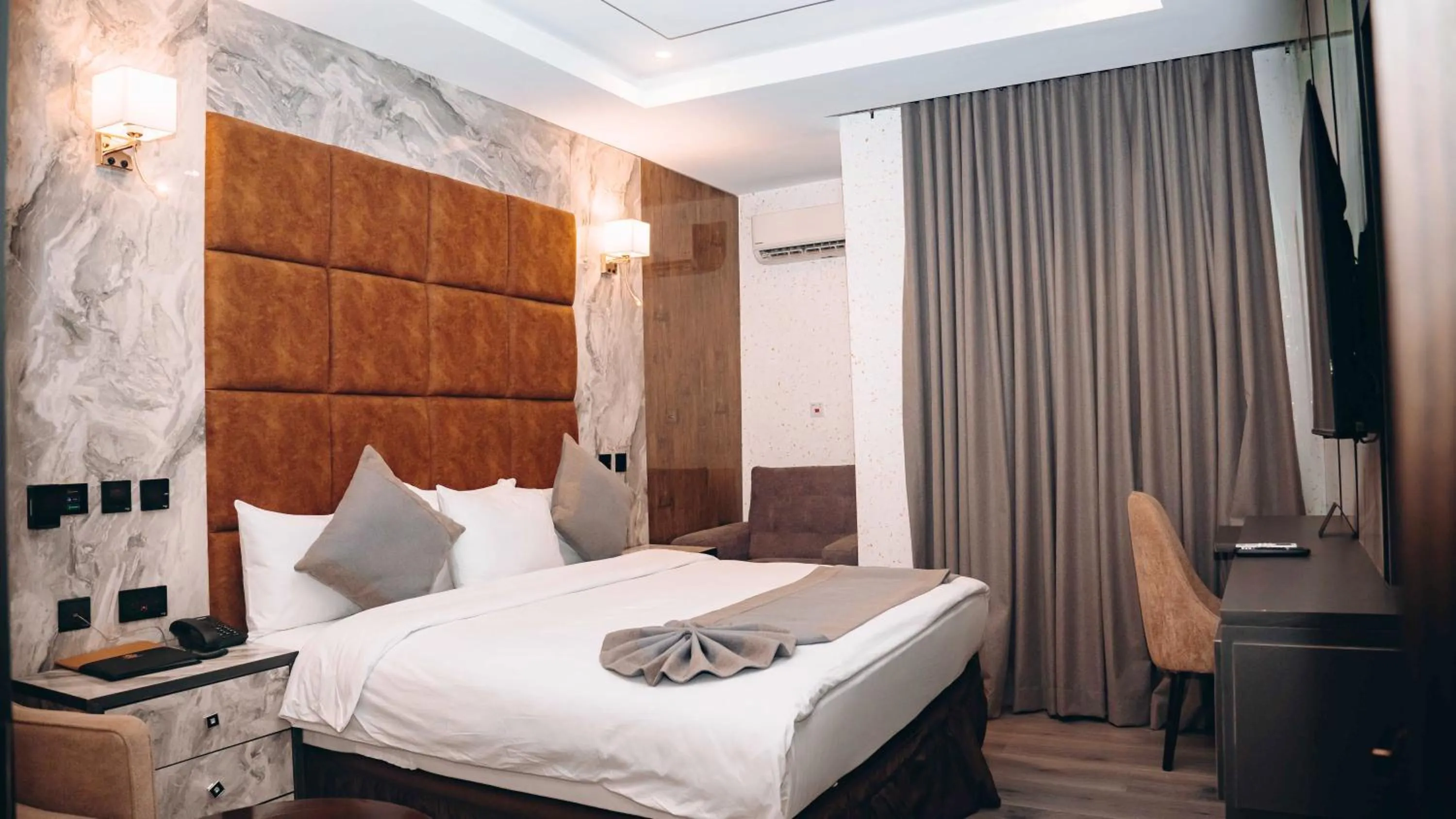 Bed in Mcdons Skye Hotel