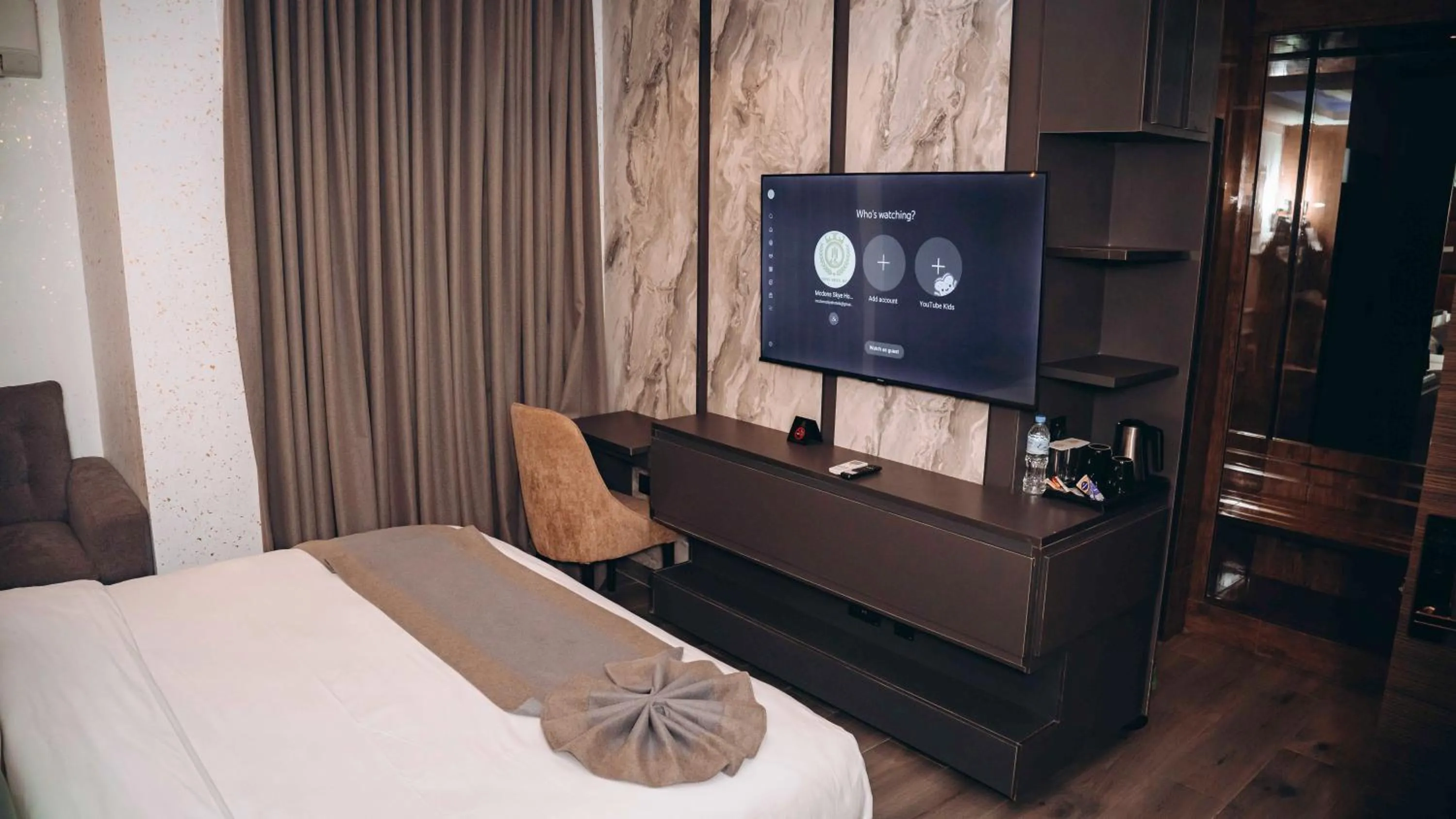 Bed in Mcdons Skye Hotel