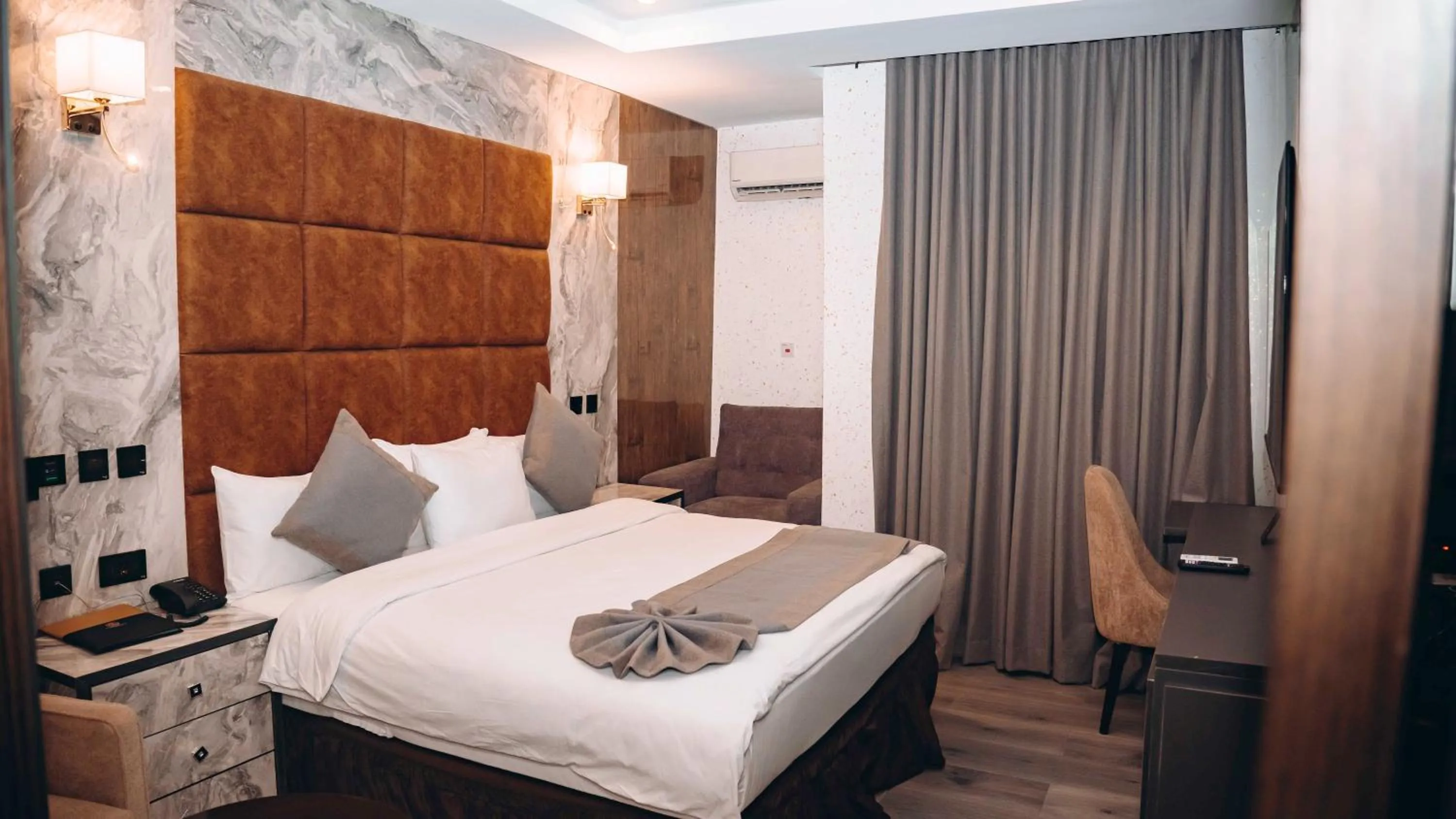 Bed in Mcdons Skye Hotel