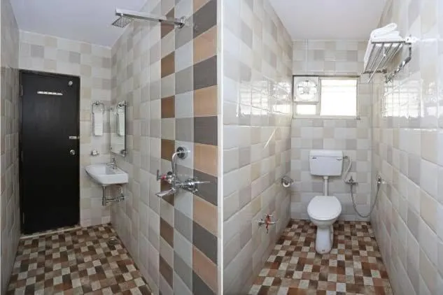 Hotel Sahu Near Kashi Vishwanath Temple Gate