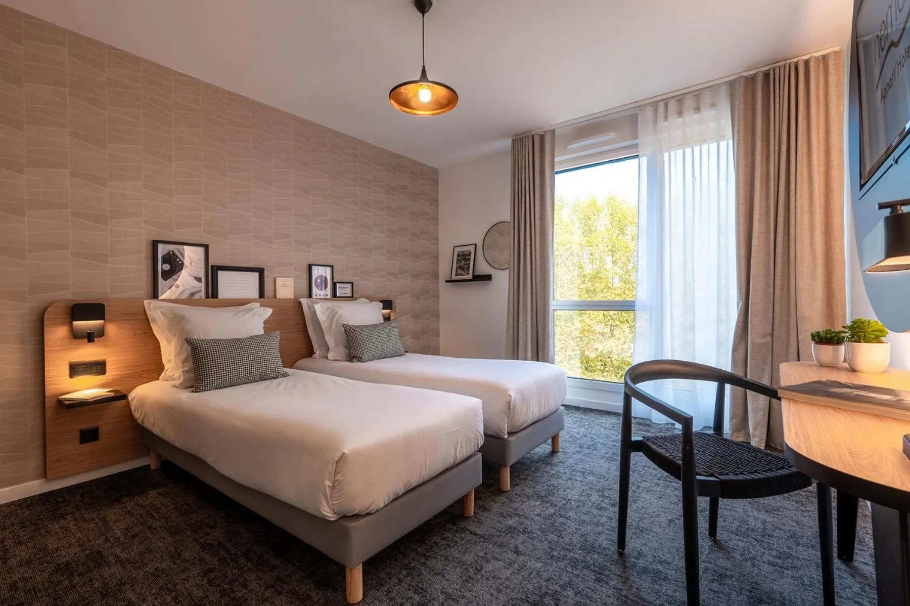 Bed in Nemea Appart Hotel La Boetie Bordeaux Pessac