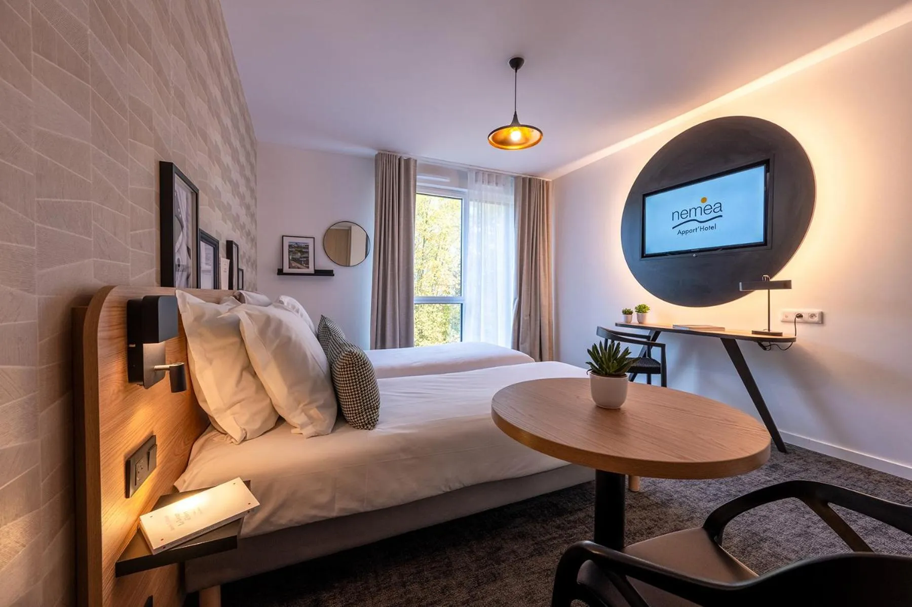 Bed in Nemea Appart Hotel La Boetie Bordeaux Pessac