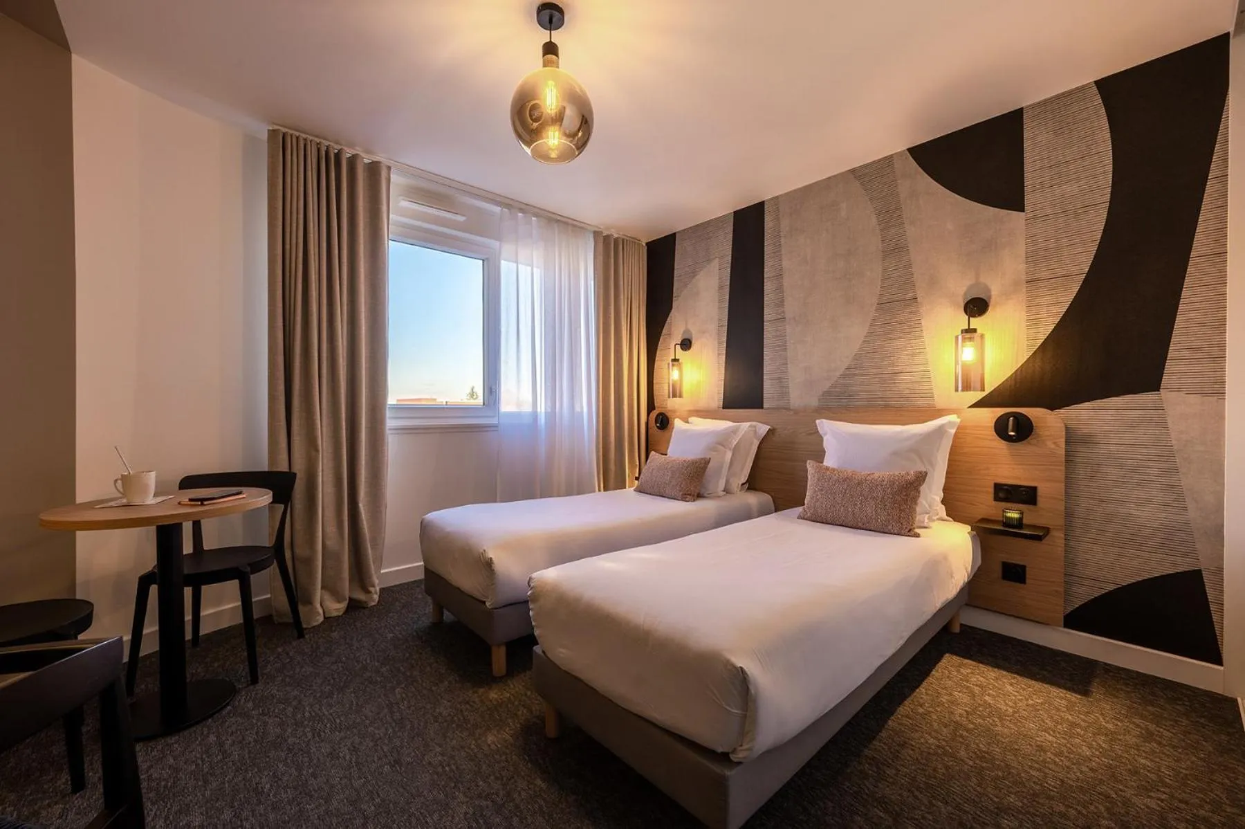 Bed in Nemea Appart Hotel Coeur Europe Strasbourg Illkirch