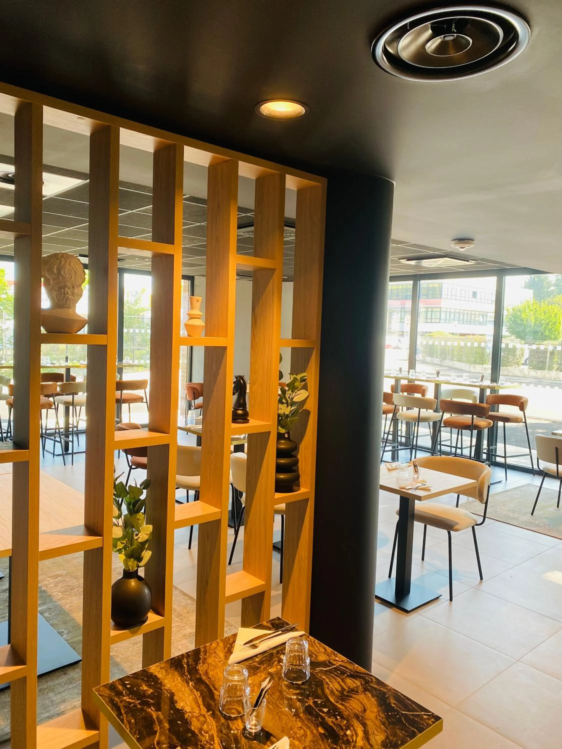 Breakfast in Nemea Appart Hotel Coeur Europe Strasbourg Illkirch