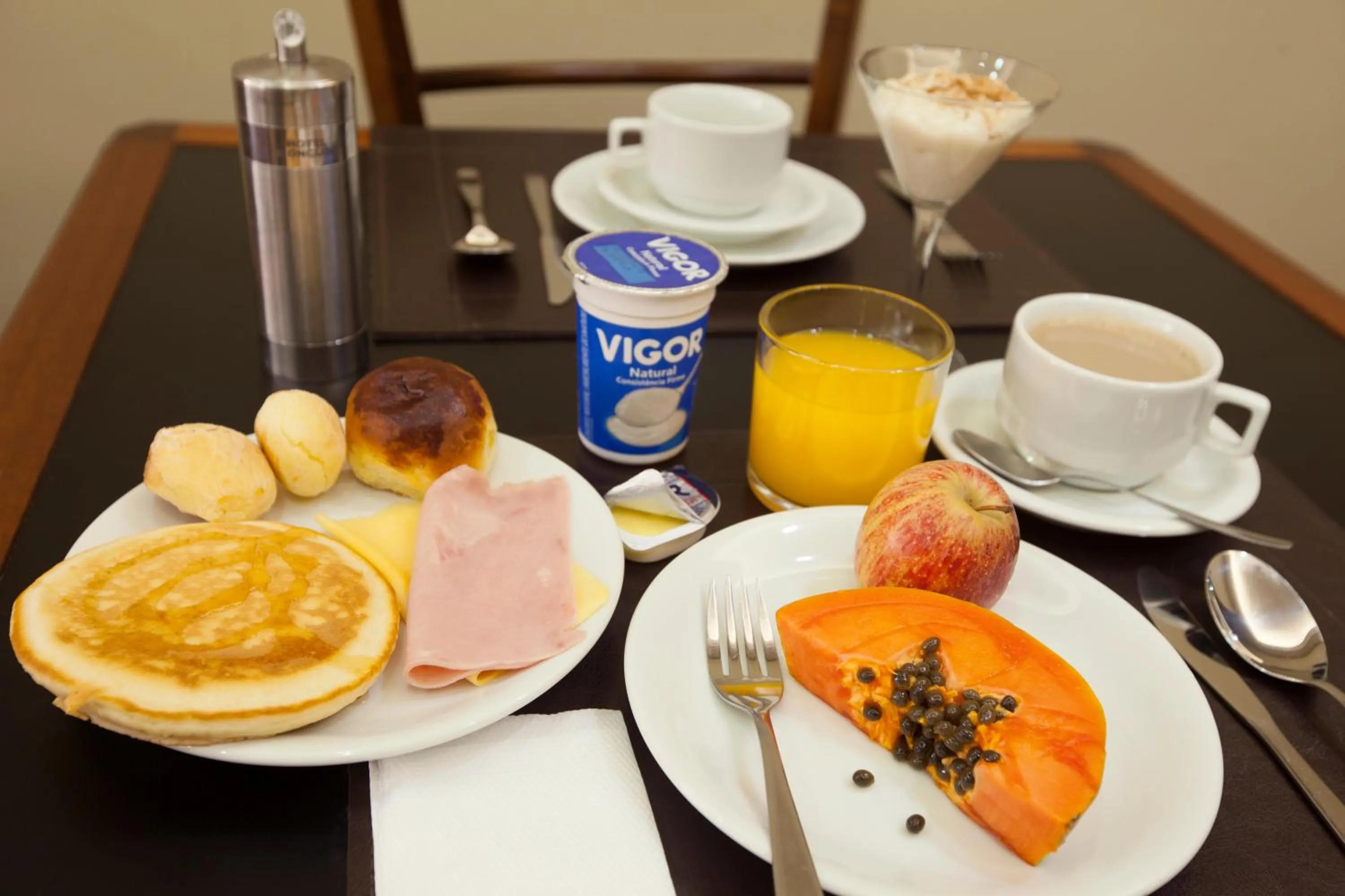 Food and drinks in Hotel Moncloa