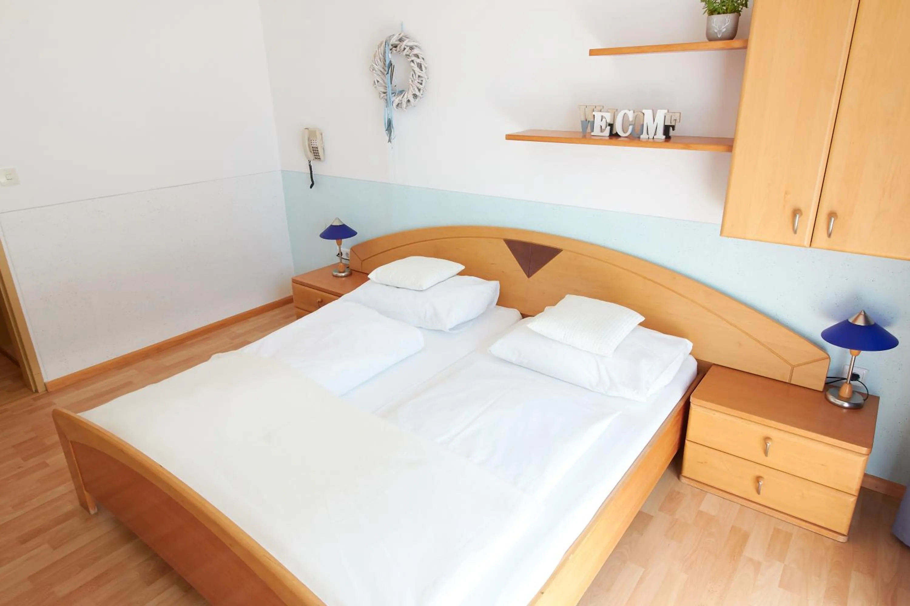 Photo of the whole room in Hotel & Restaurant Seehof