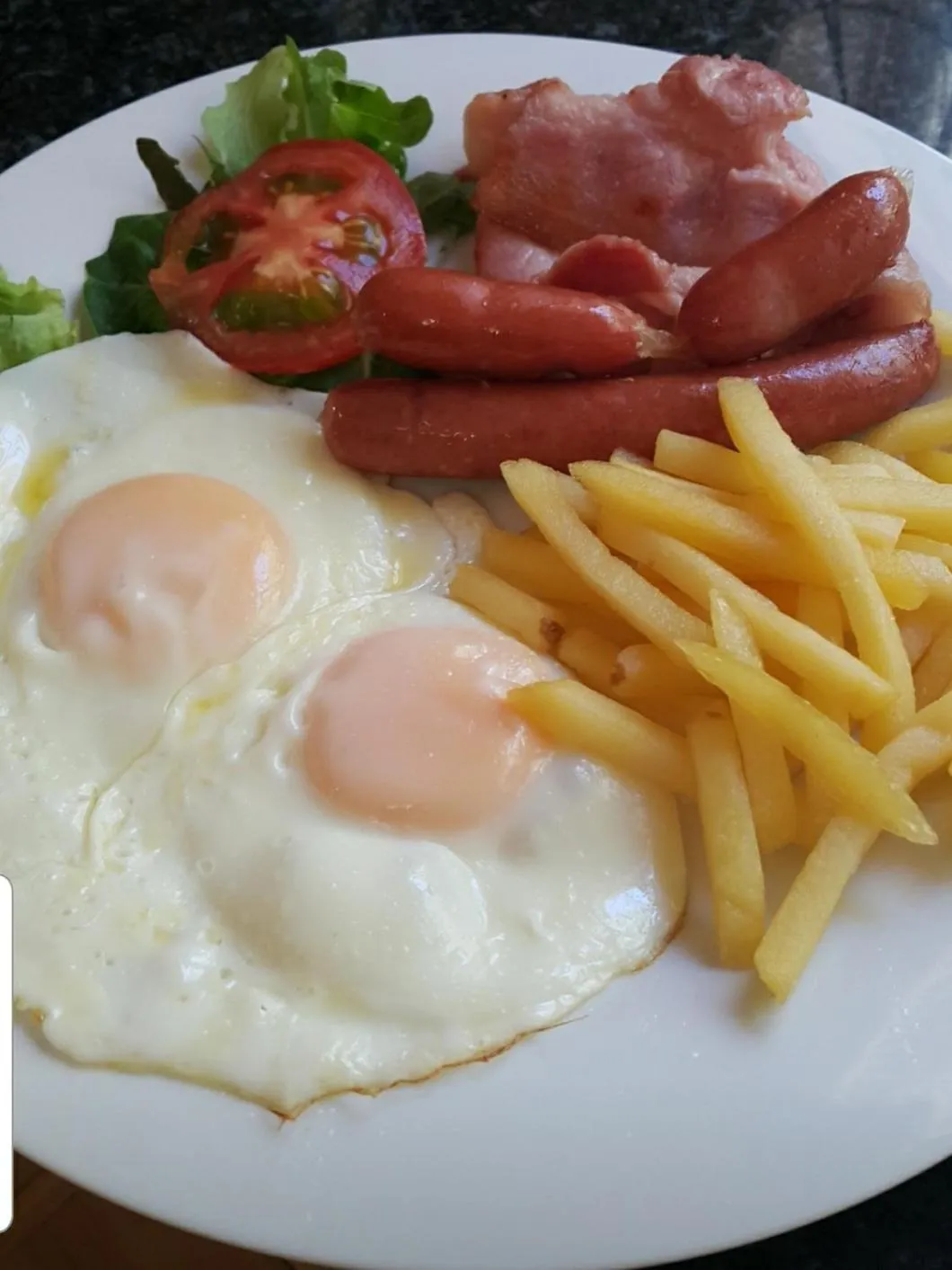 Food and drinks in Gemstone Guest House