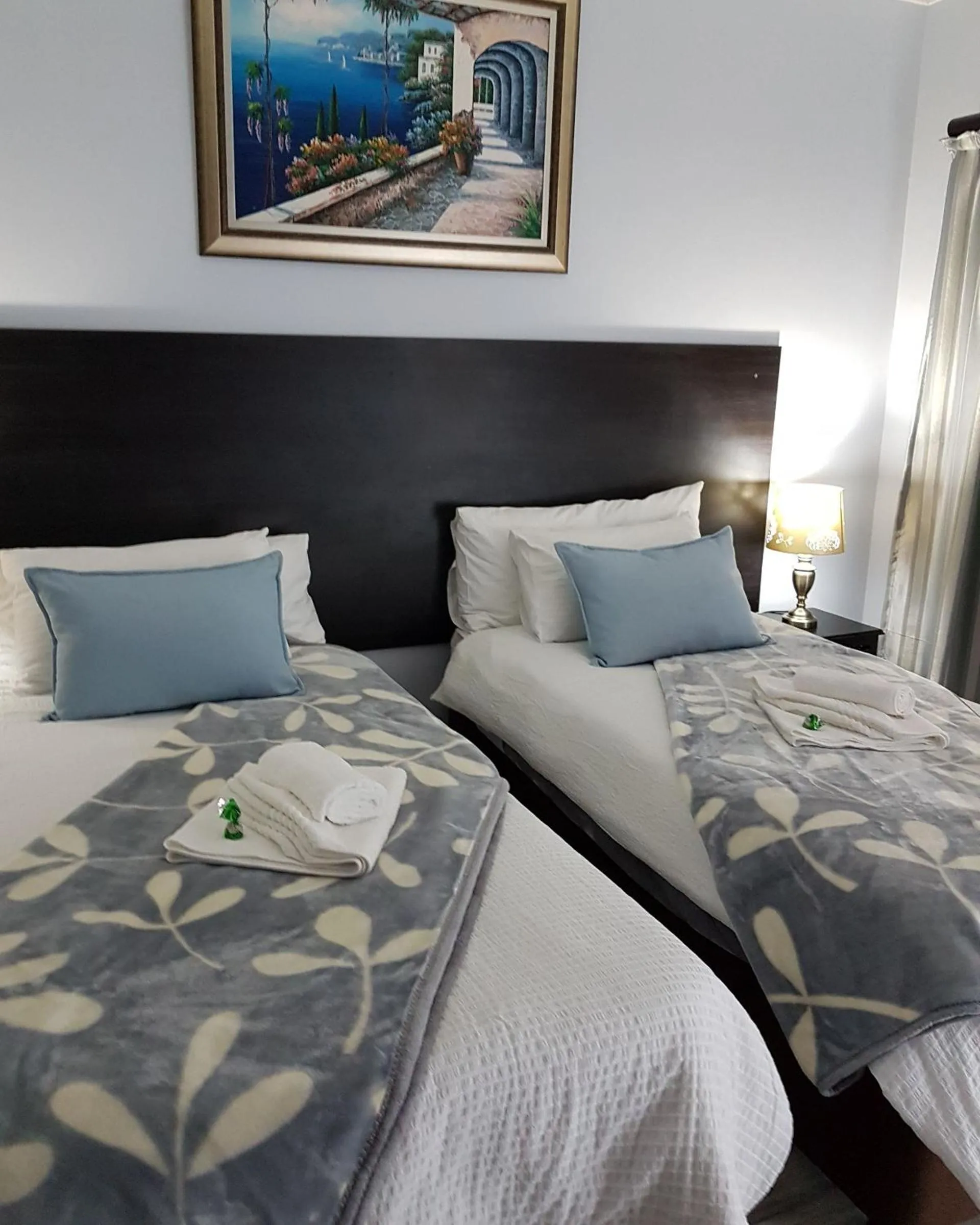 Bed in Gemstone Guest House