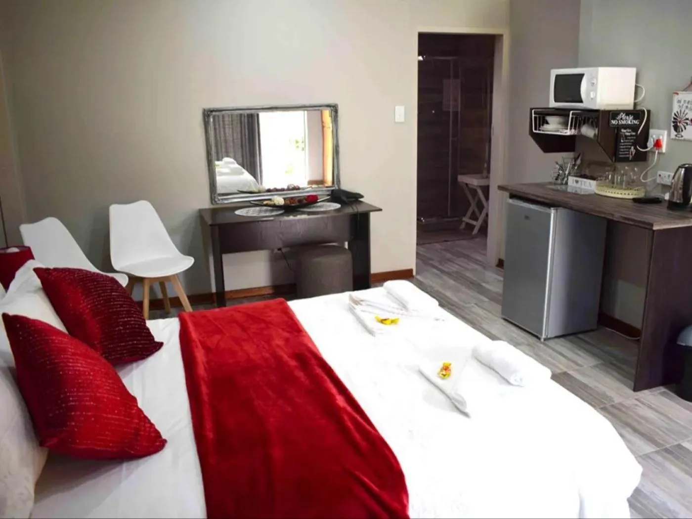 Bed in Gemstone Guest House