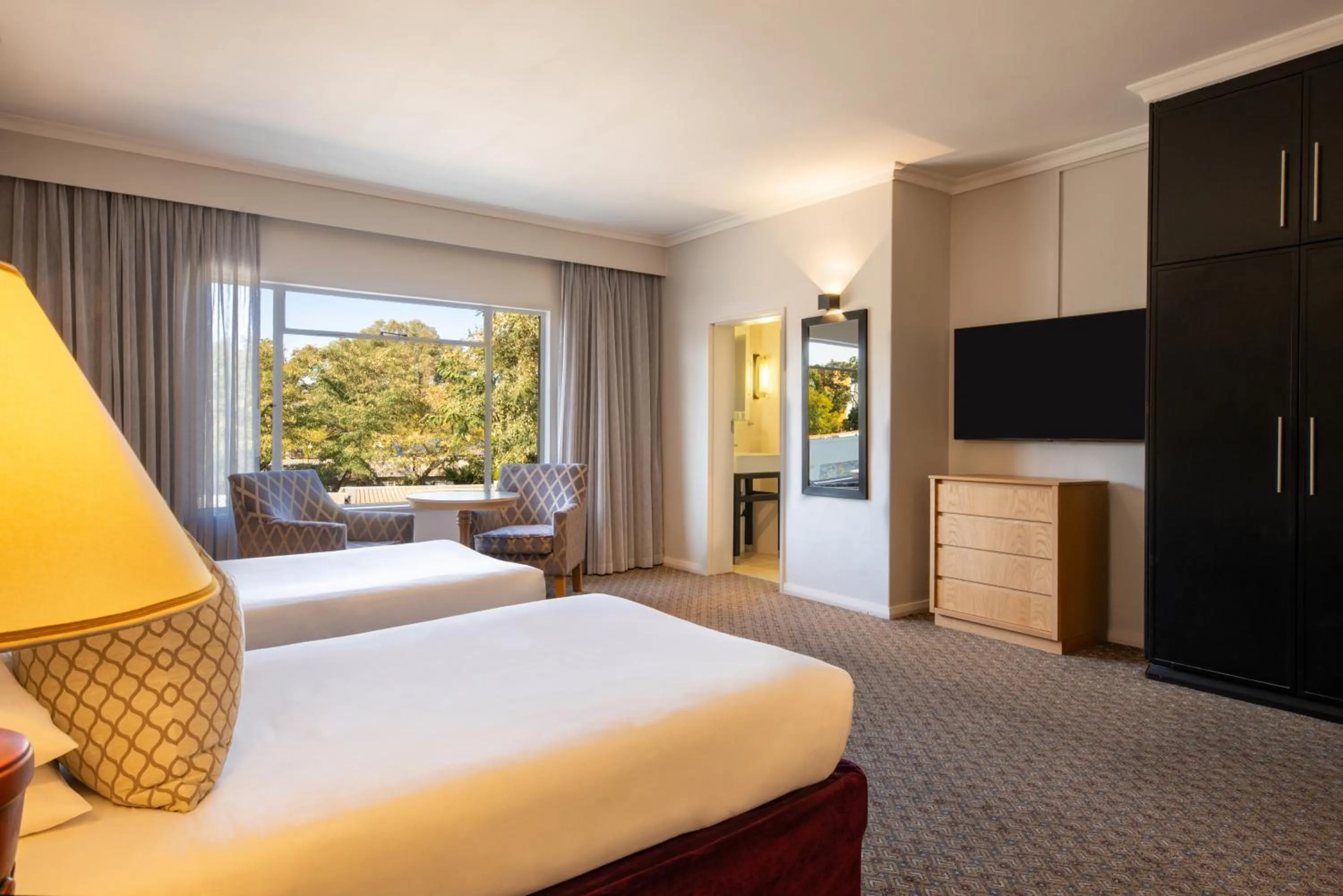 Bedroom, Bed in Mercure Hotel Windhoek