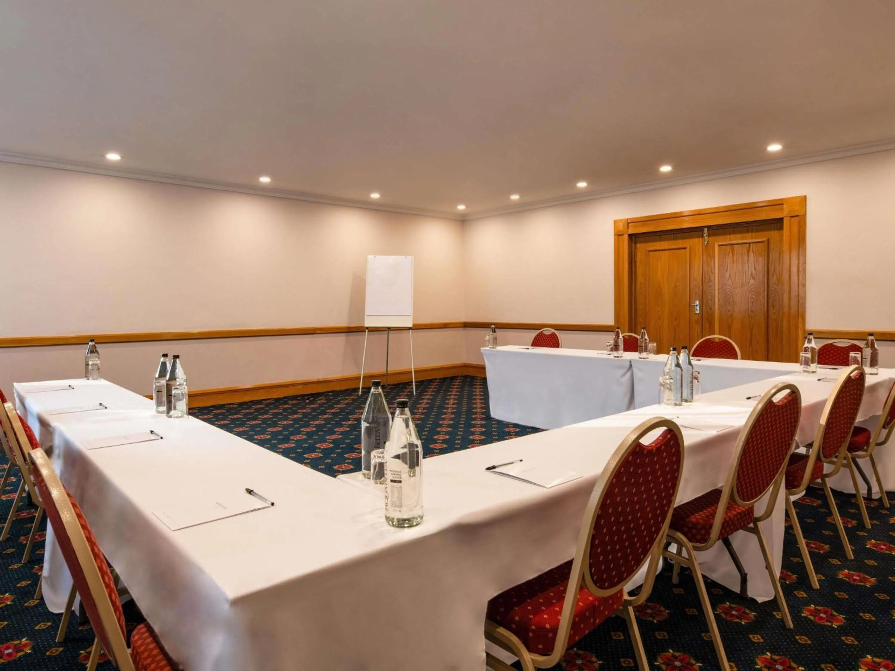 Meeting/conference room in Mercure Hotel Windhoek