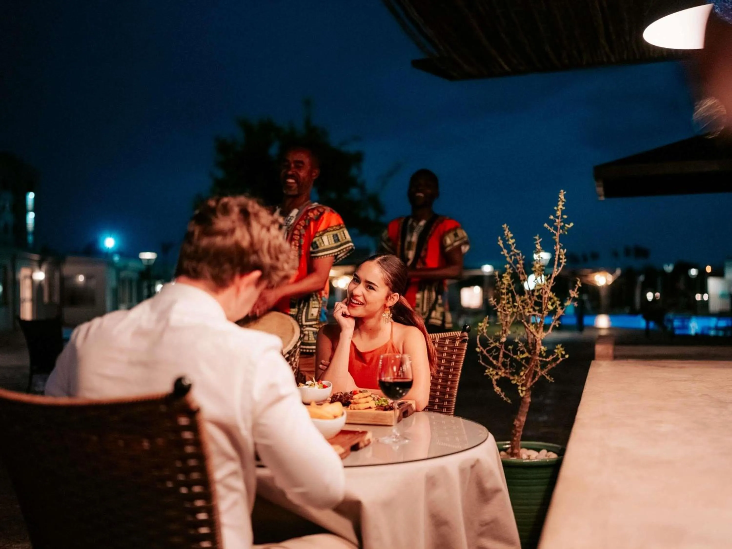 Restaurant/places to eat in Mercure Hotel Windhoek