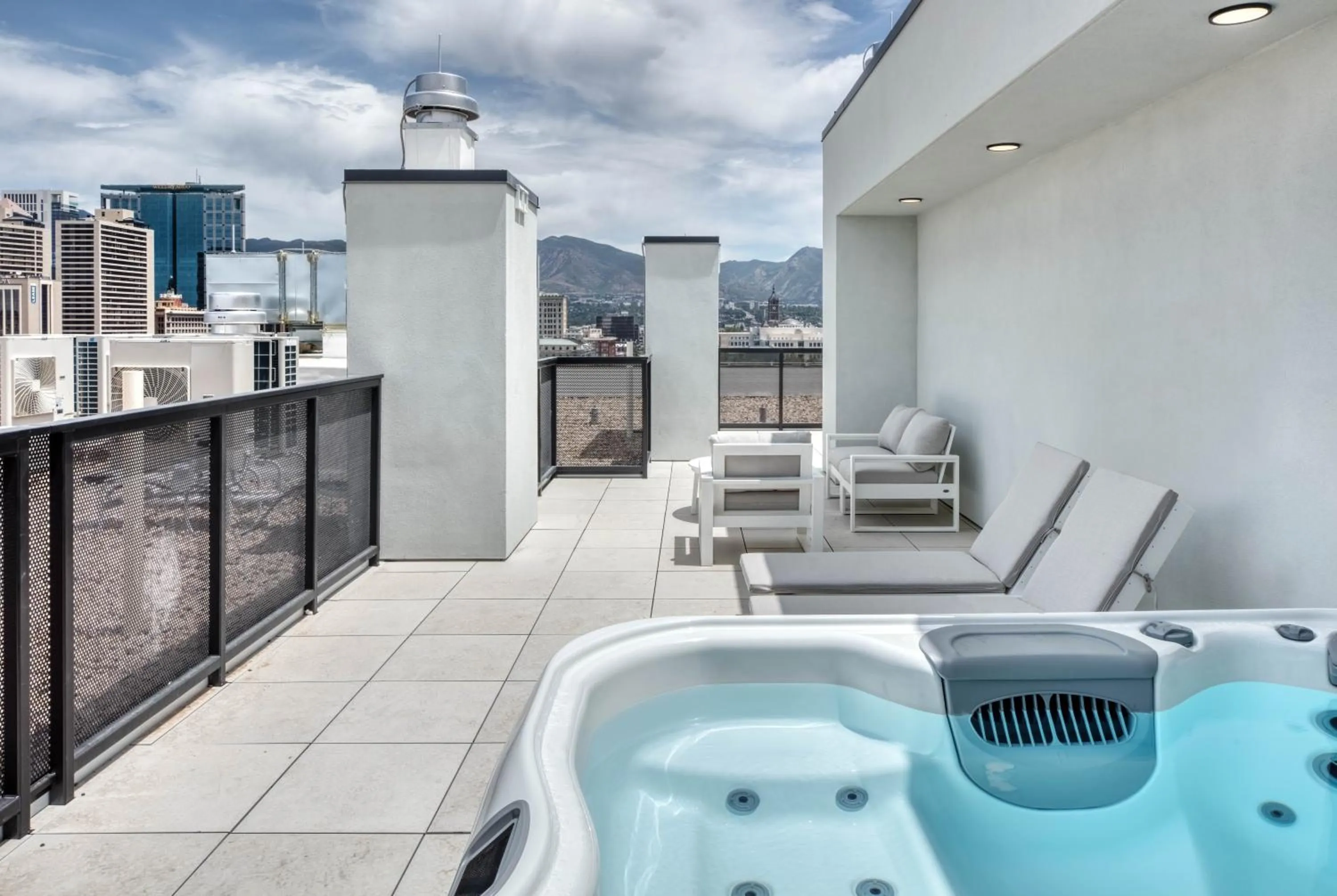 Hot Tub in Placemakr Salt Lake City