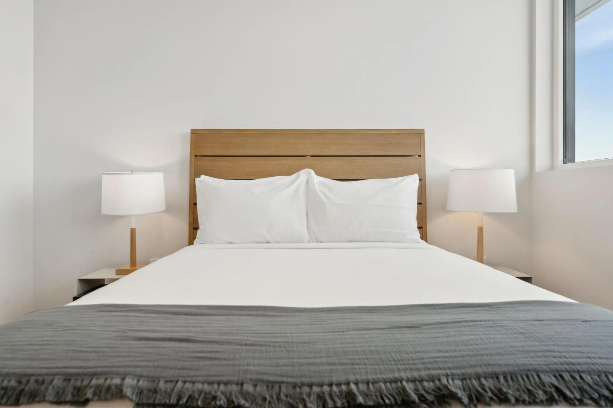 Bedroom, Bed in Placemakr Salt Lake City