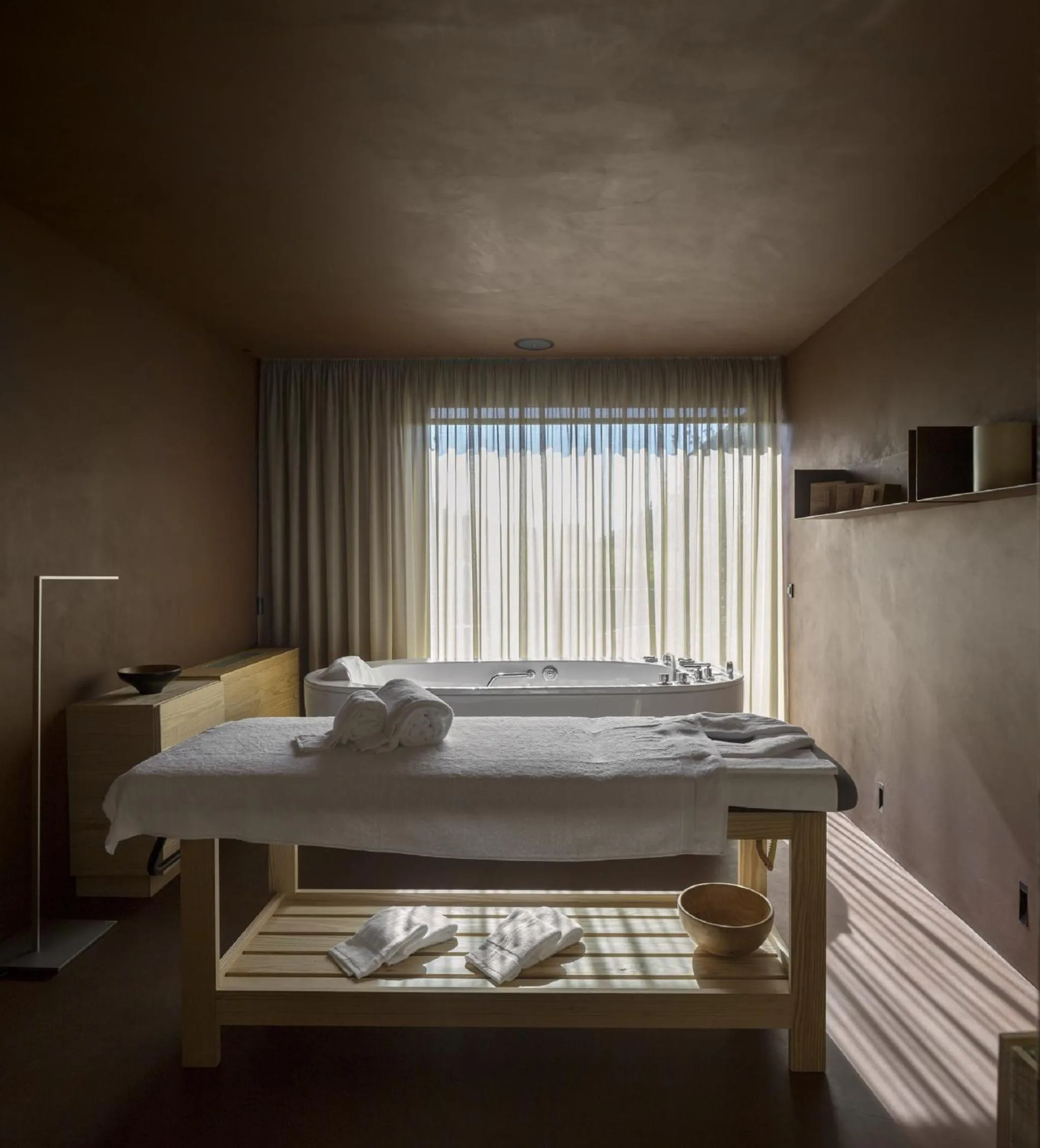 Hot Tub in Monverde - Wine Experience Hotel - by Unlock Hotels