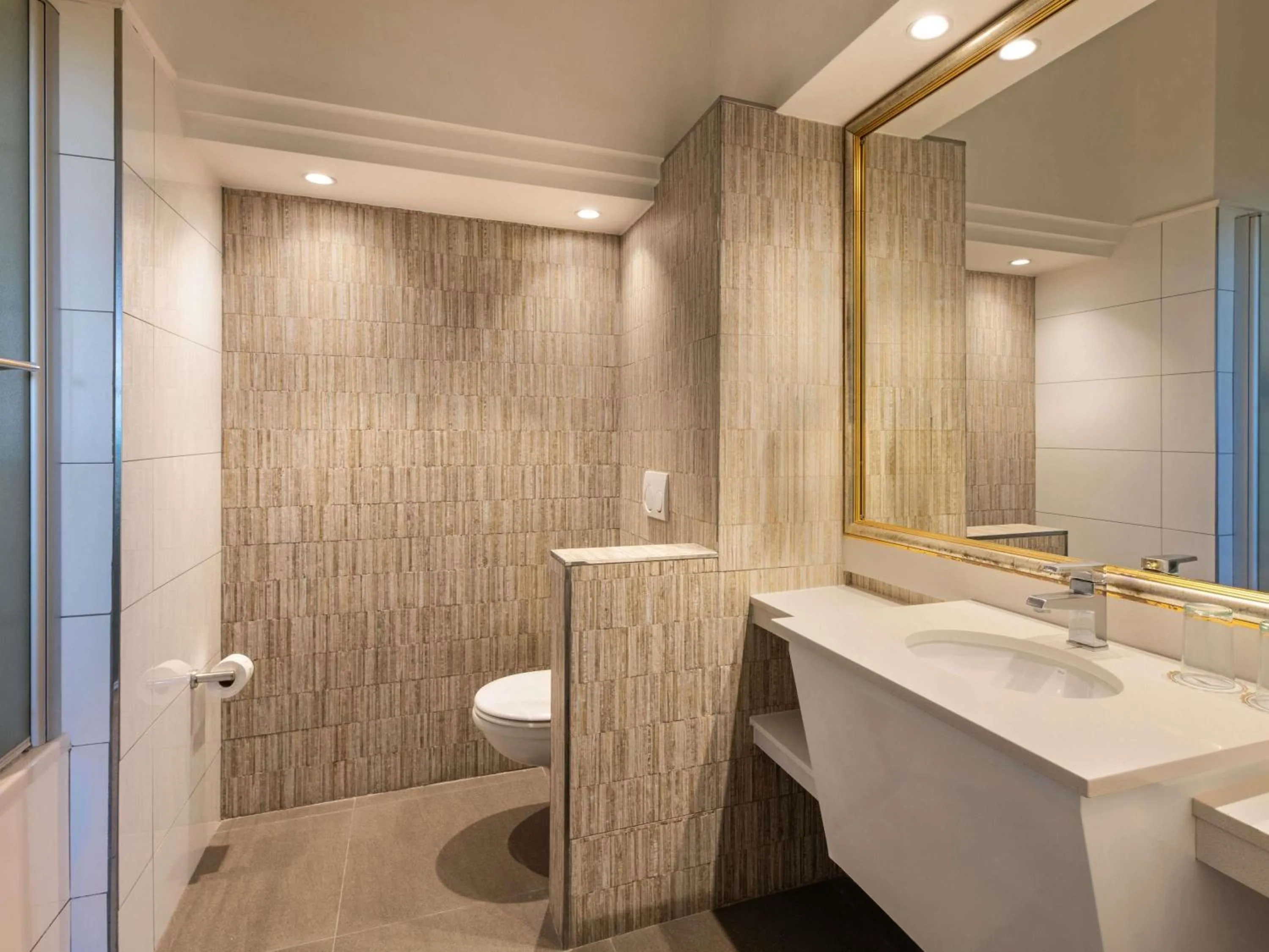 Bedroom in Mövenpick Hotel Windhoek