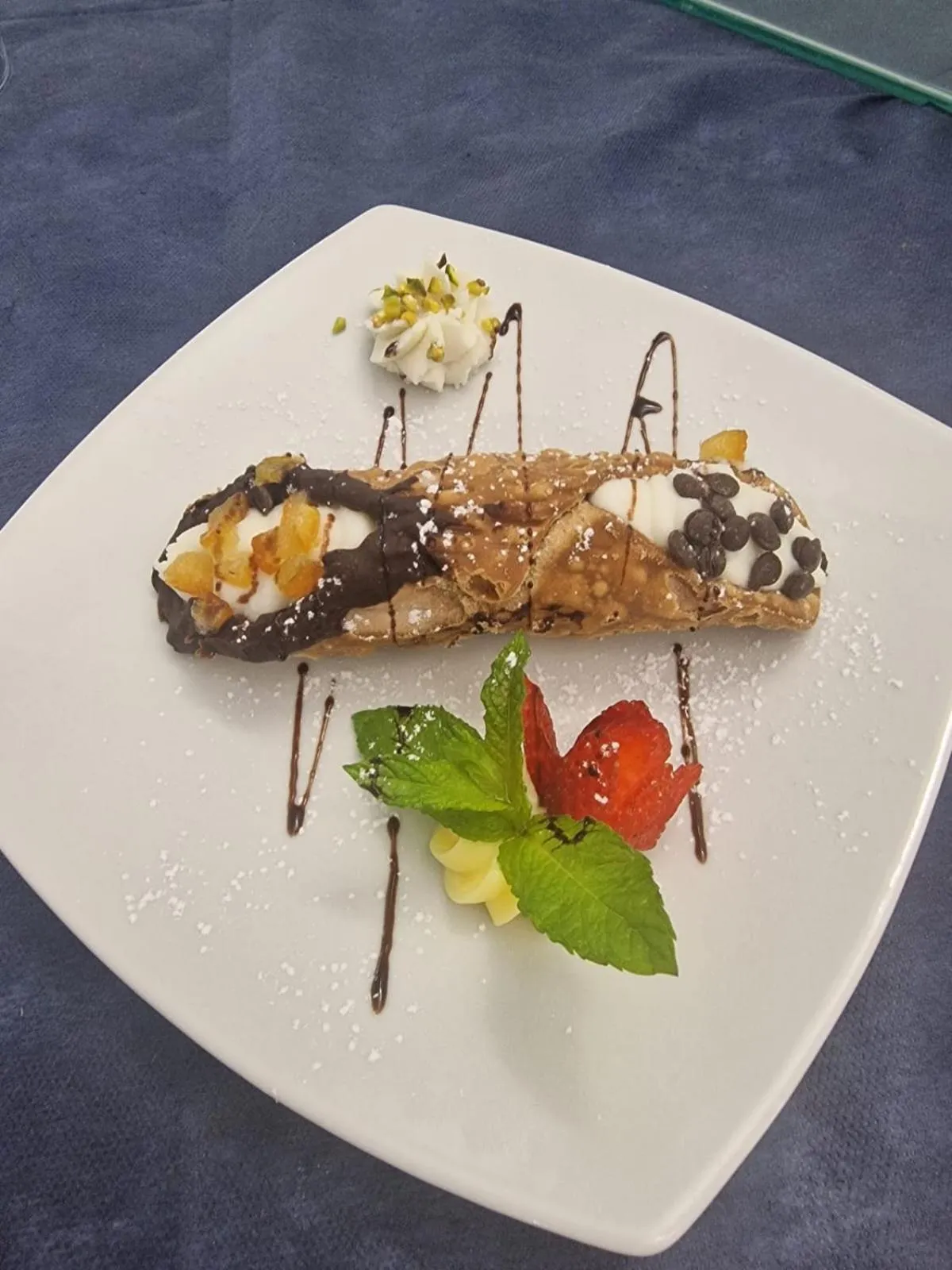 Restaurant/places to eat in Hotel Albatros