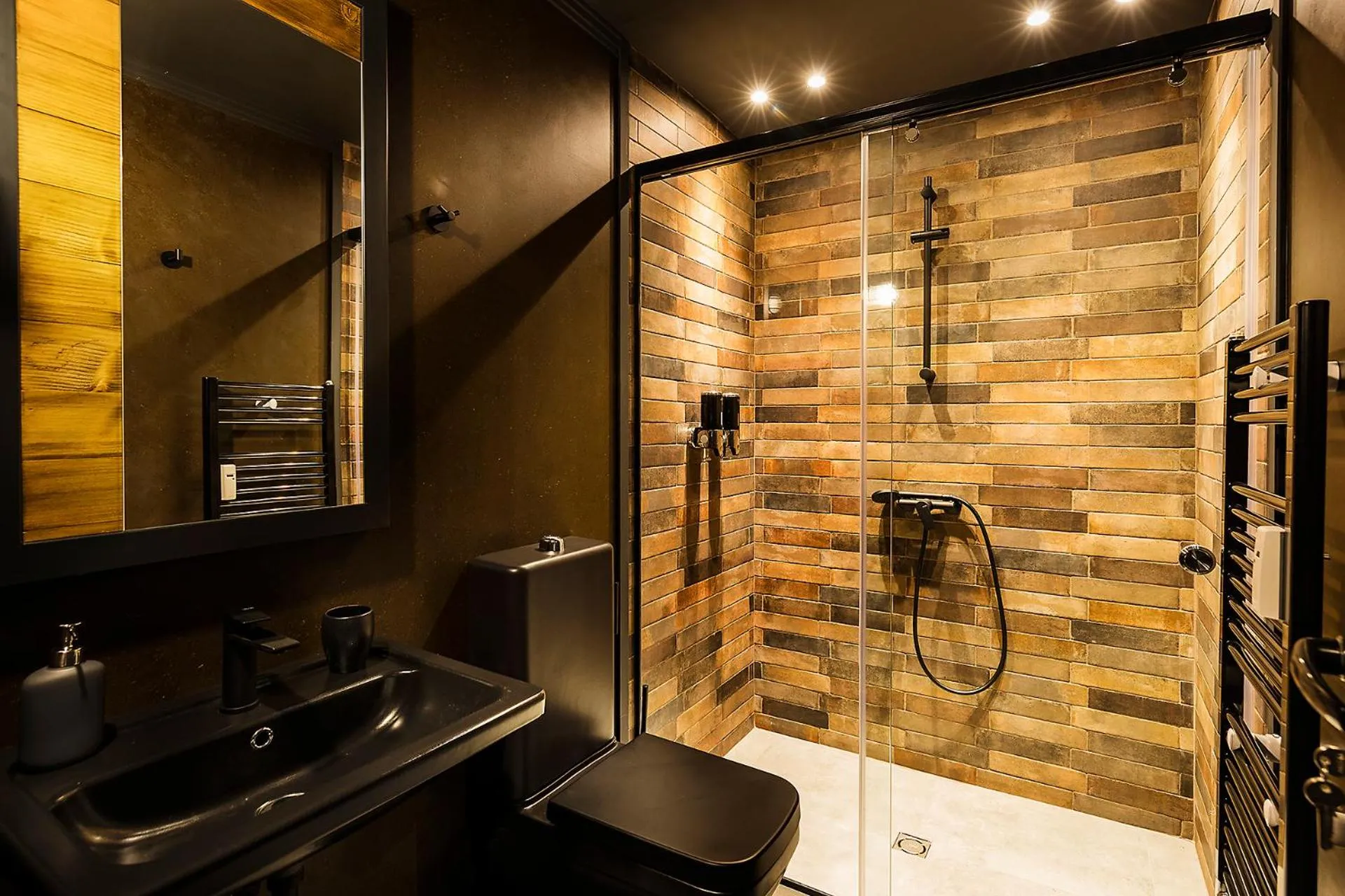 5 Vintage Guest House