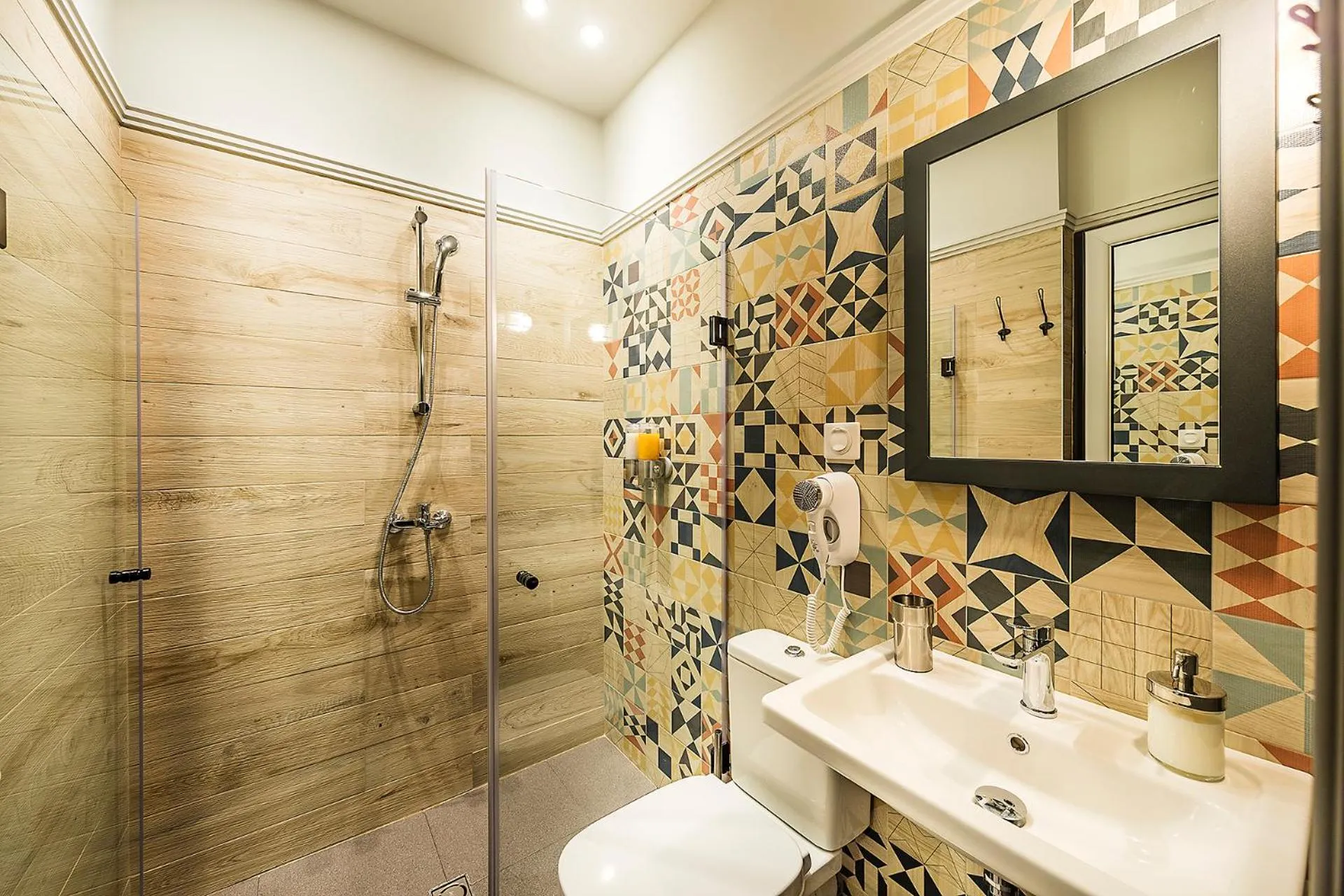 5 Vintage Guest House