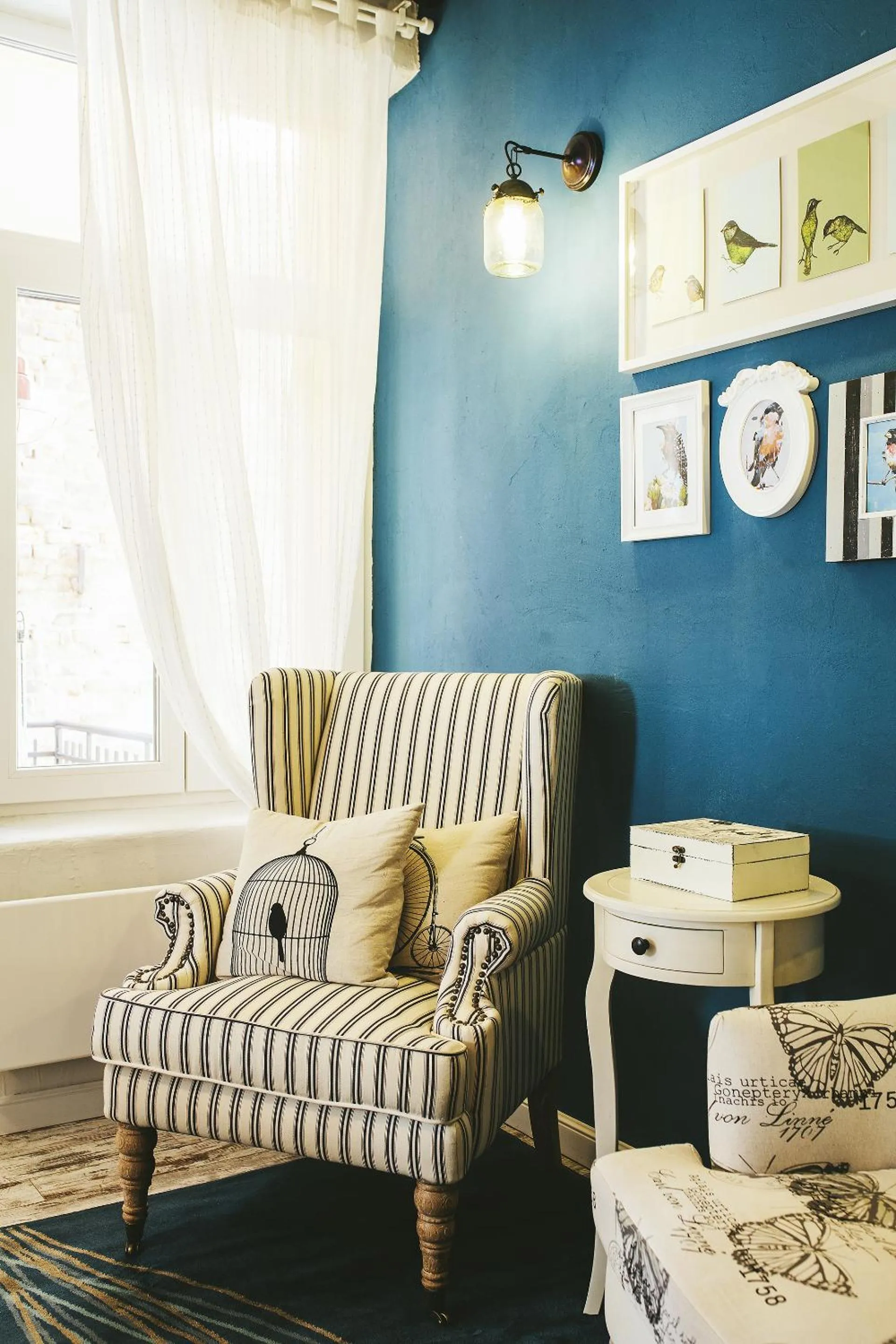Seating area in 5 Vintage Guest House