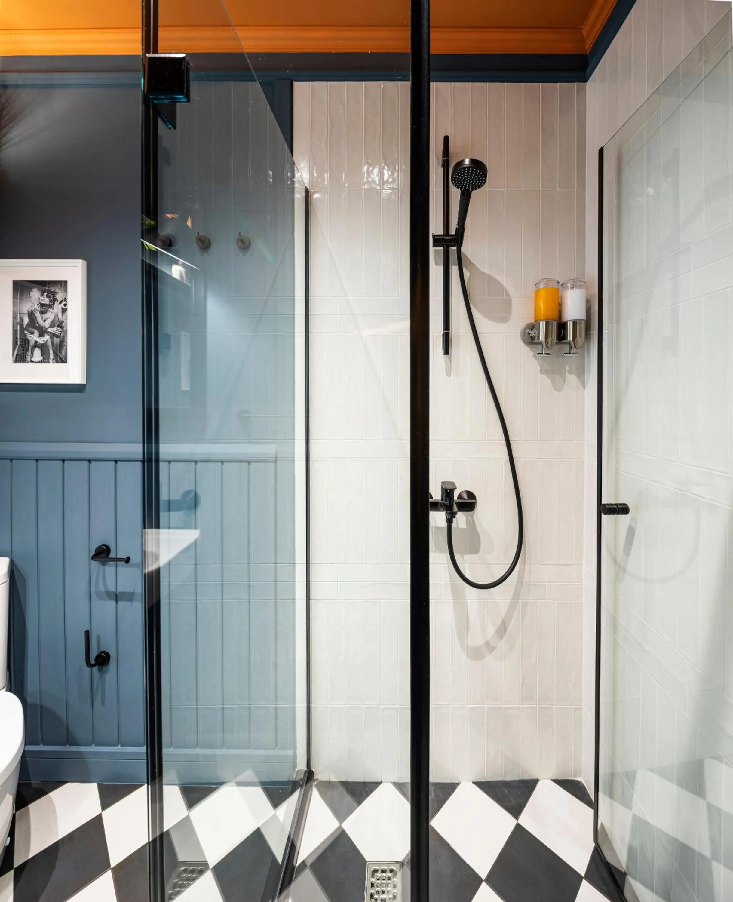 5 Vintage Guest House