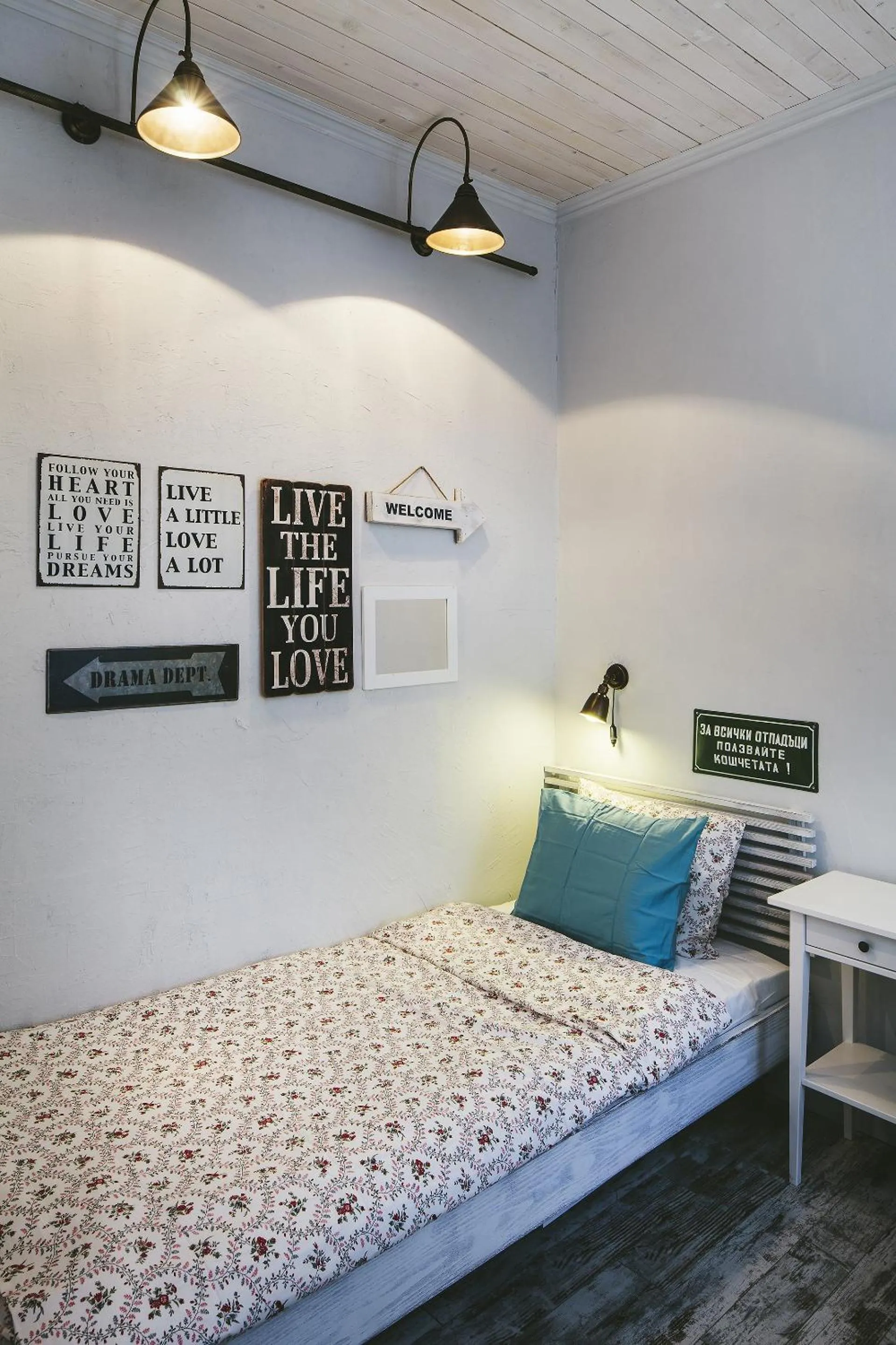 Bedroom, Bed in 5 Vintage Guest House