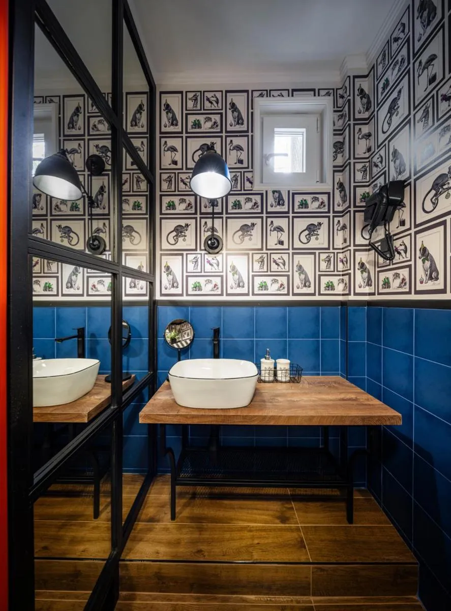 5 Vintage Guest House