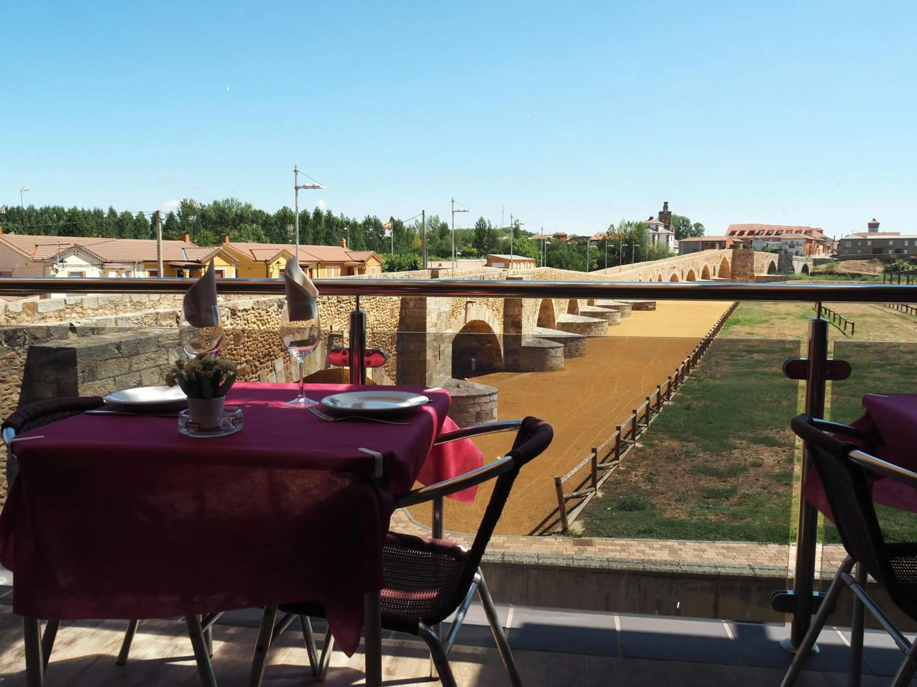 Hostal Don Suero de Quiñones