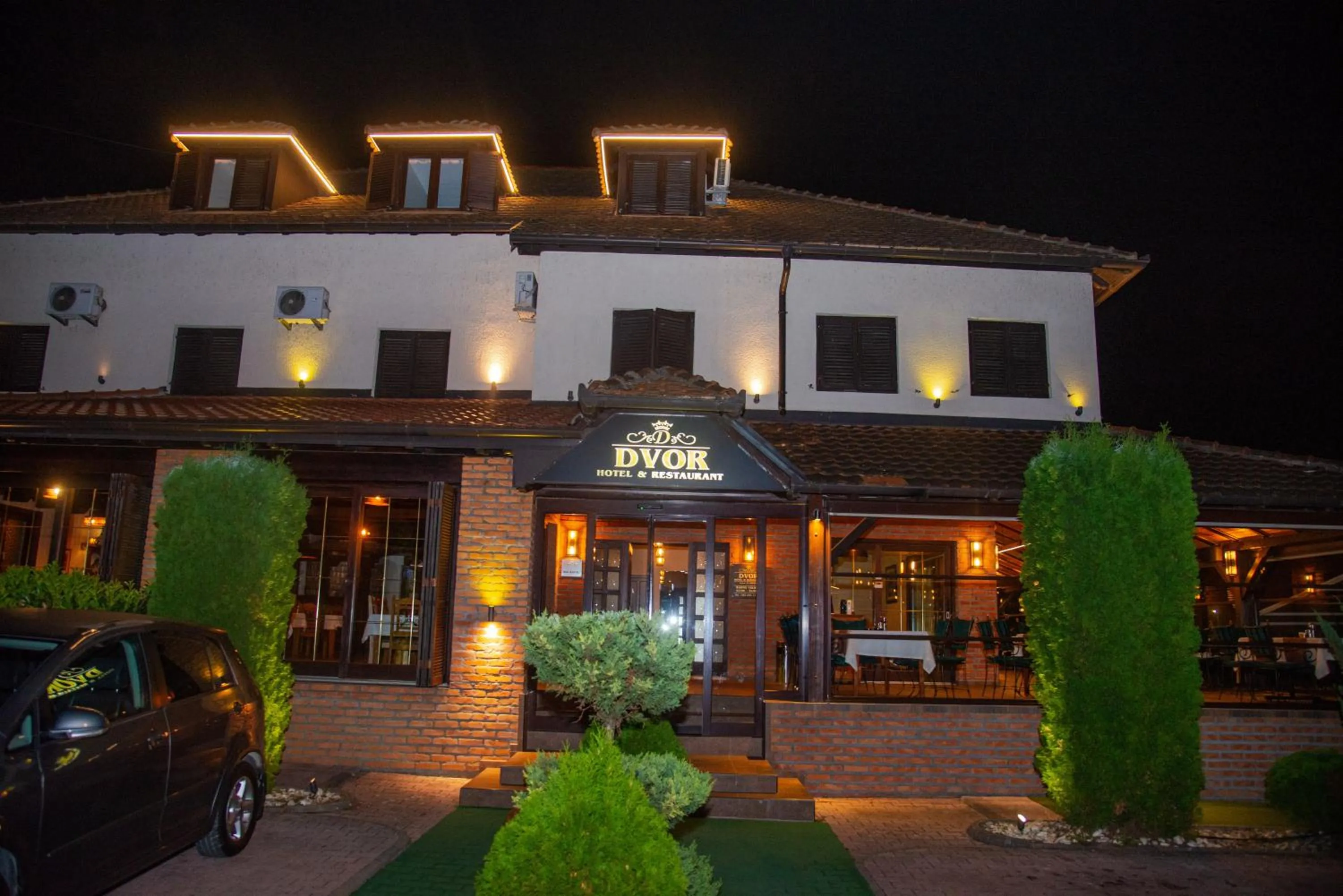 Hotel Dvor