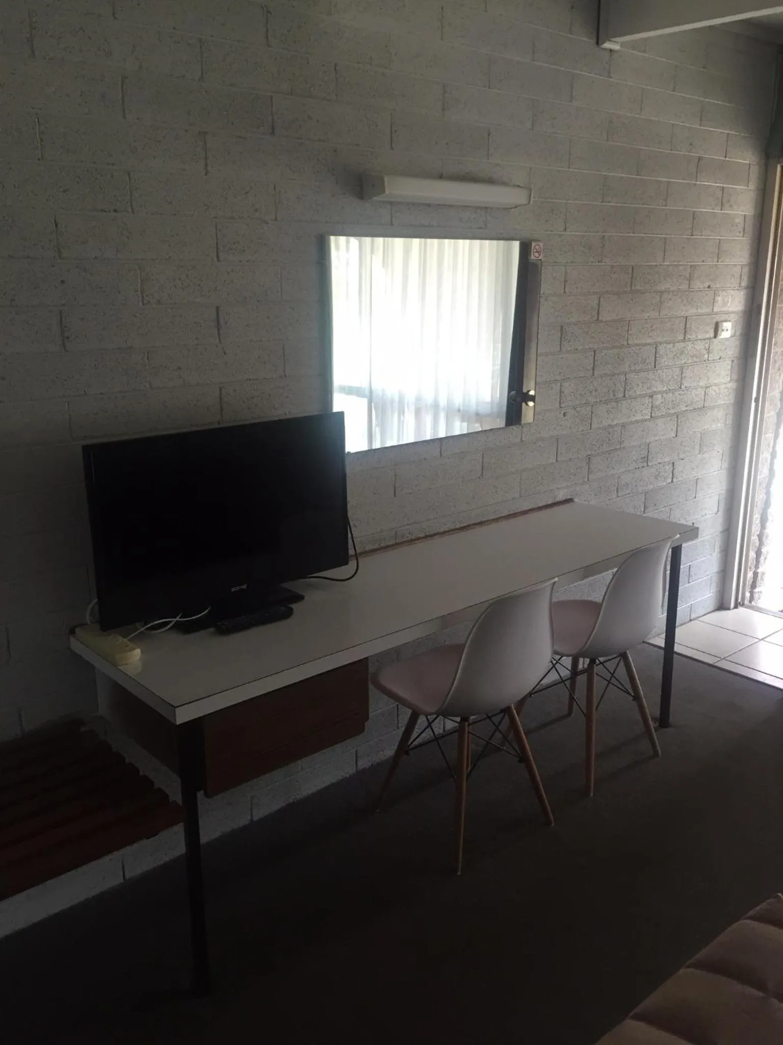 TV and multimedia in Thomas Lodge Motel