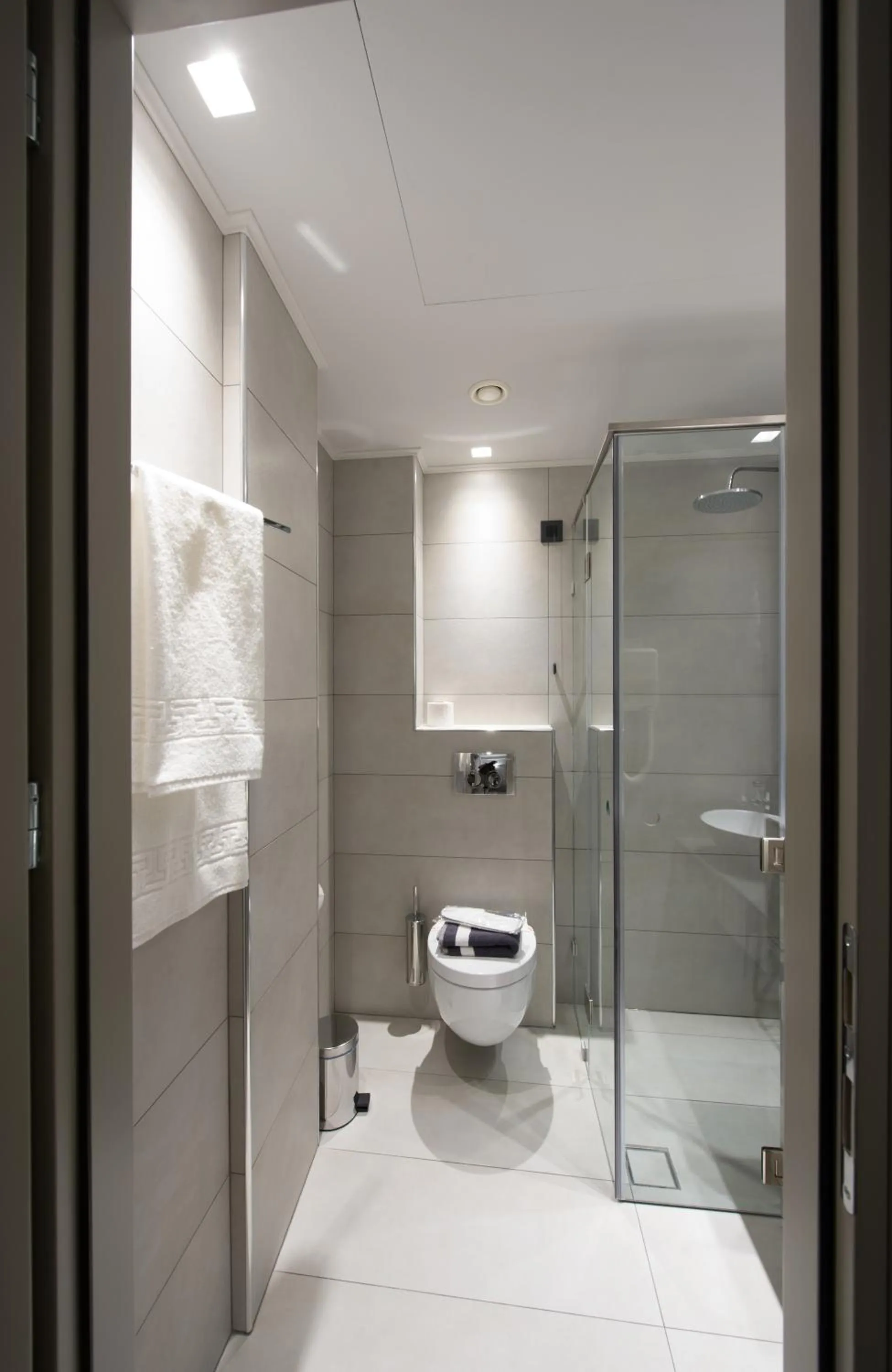 Bathroom in Castello City