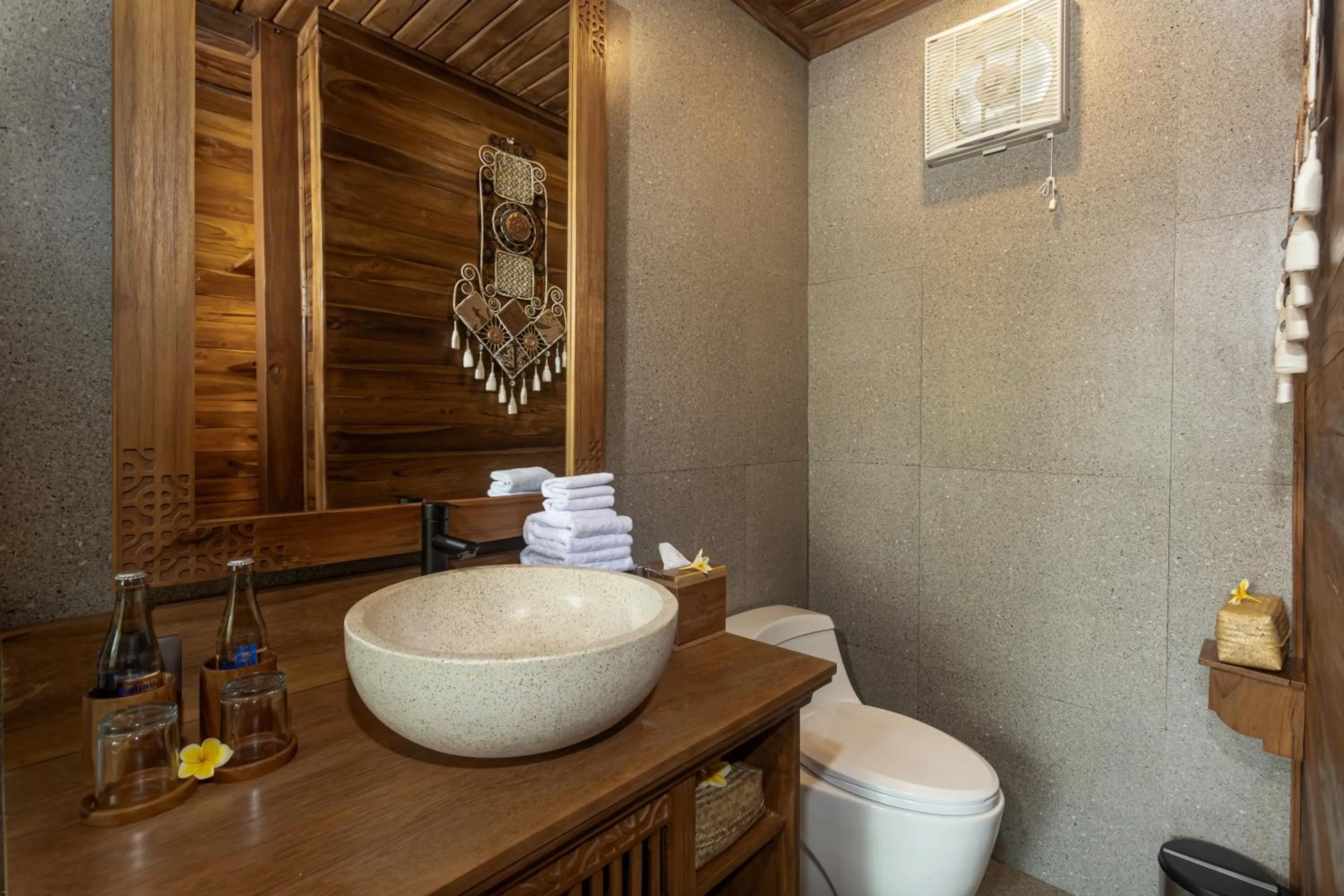 Toilet in Edge of Ubud by GenuineHost