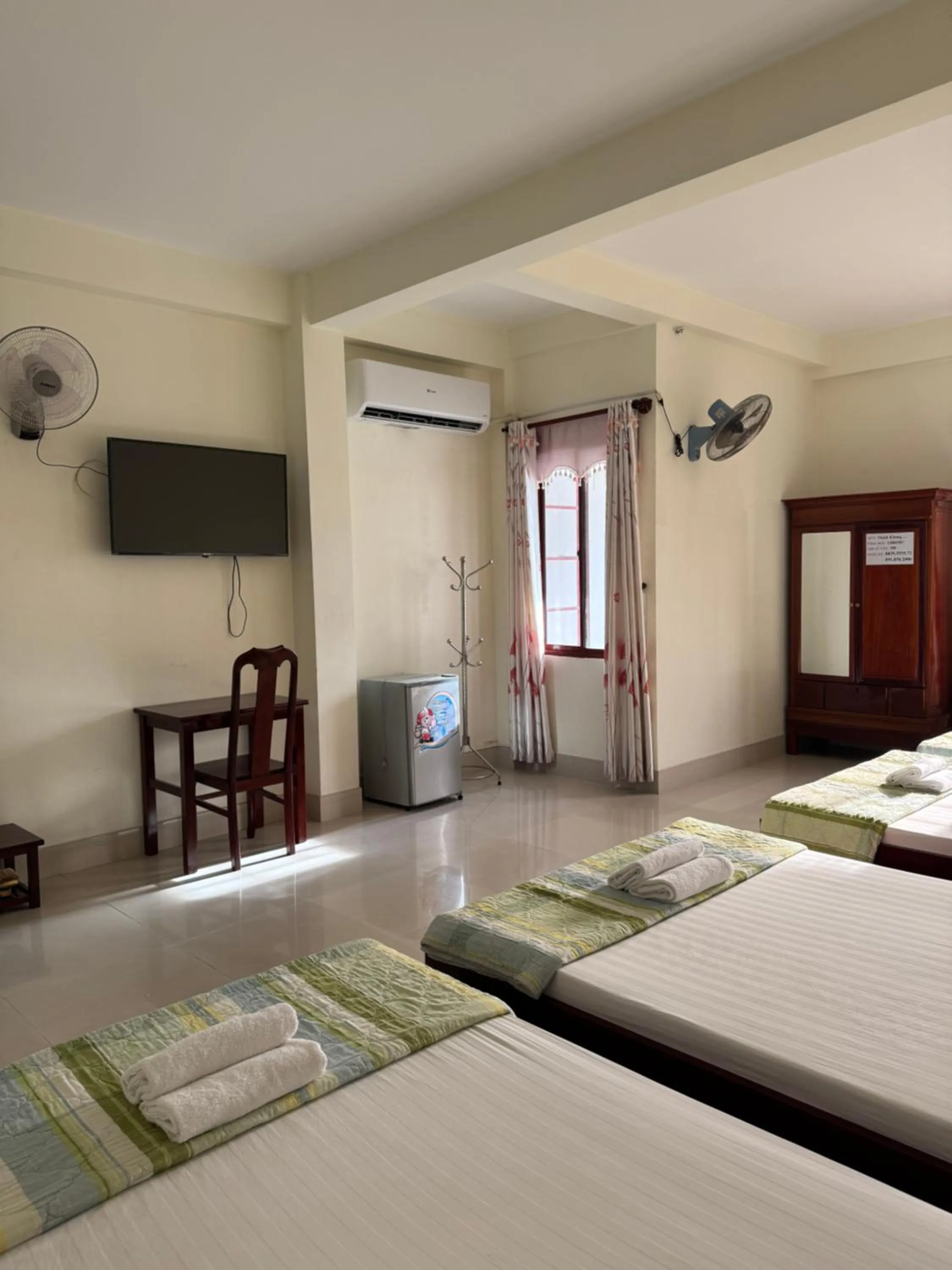 Bedroom, Bed in Thinh Khang Hotel Vung Tau