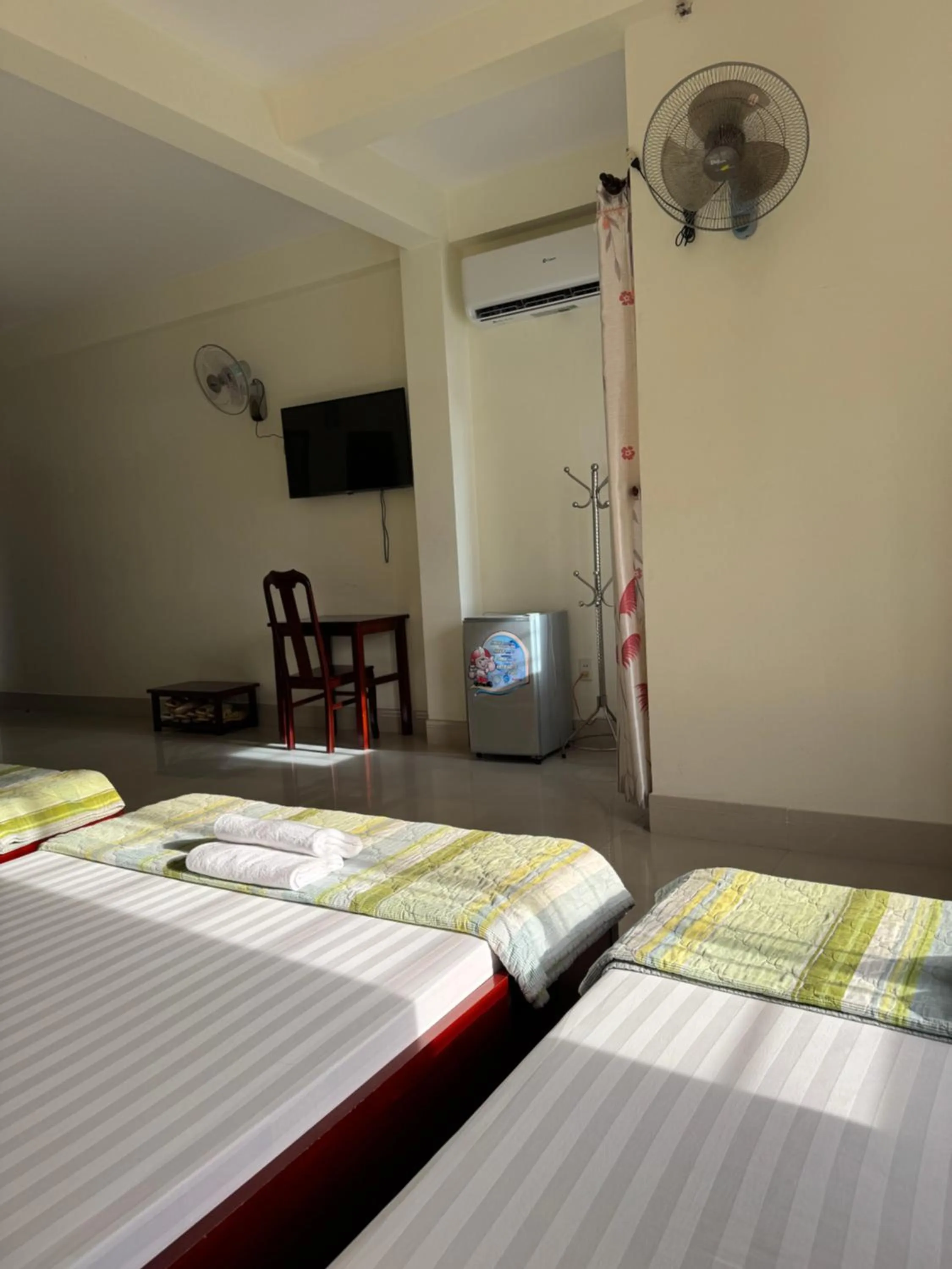 air conditioner, Bed in Thinh Khang Hotel Vung Tau