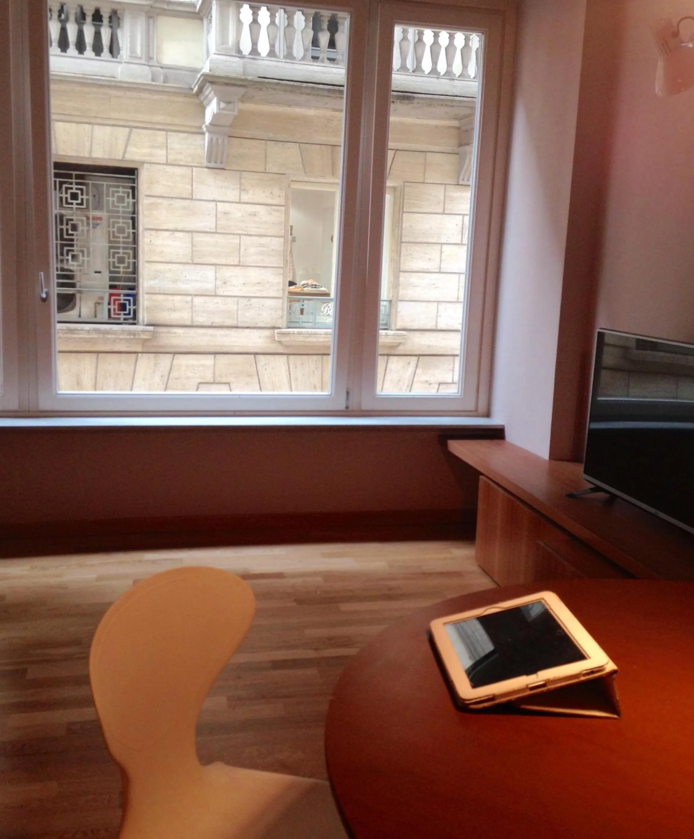 Seating area in Fifty Eight Suite Milan Center