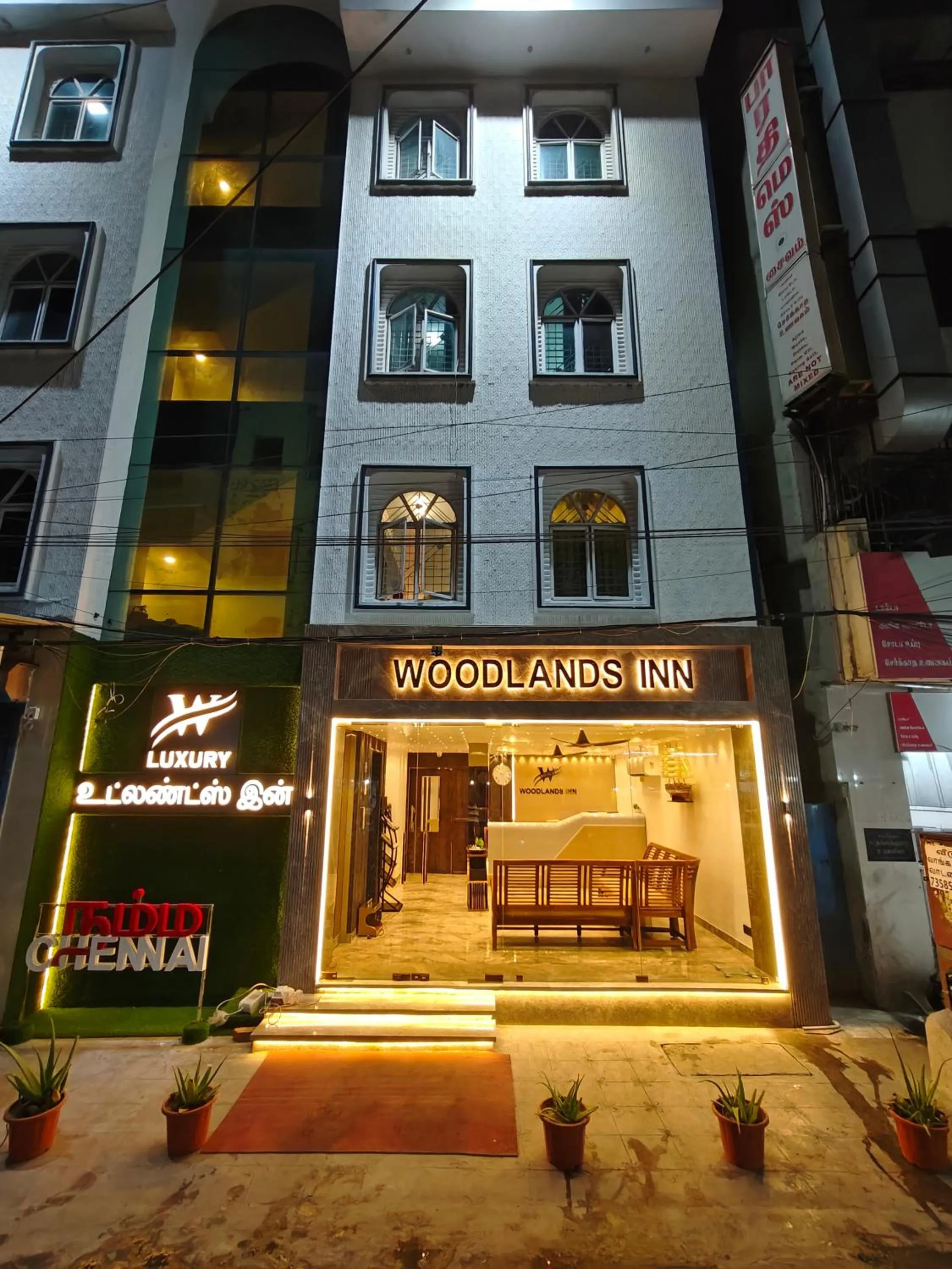 Woodlands Inn