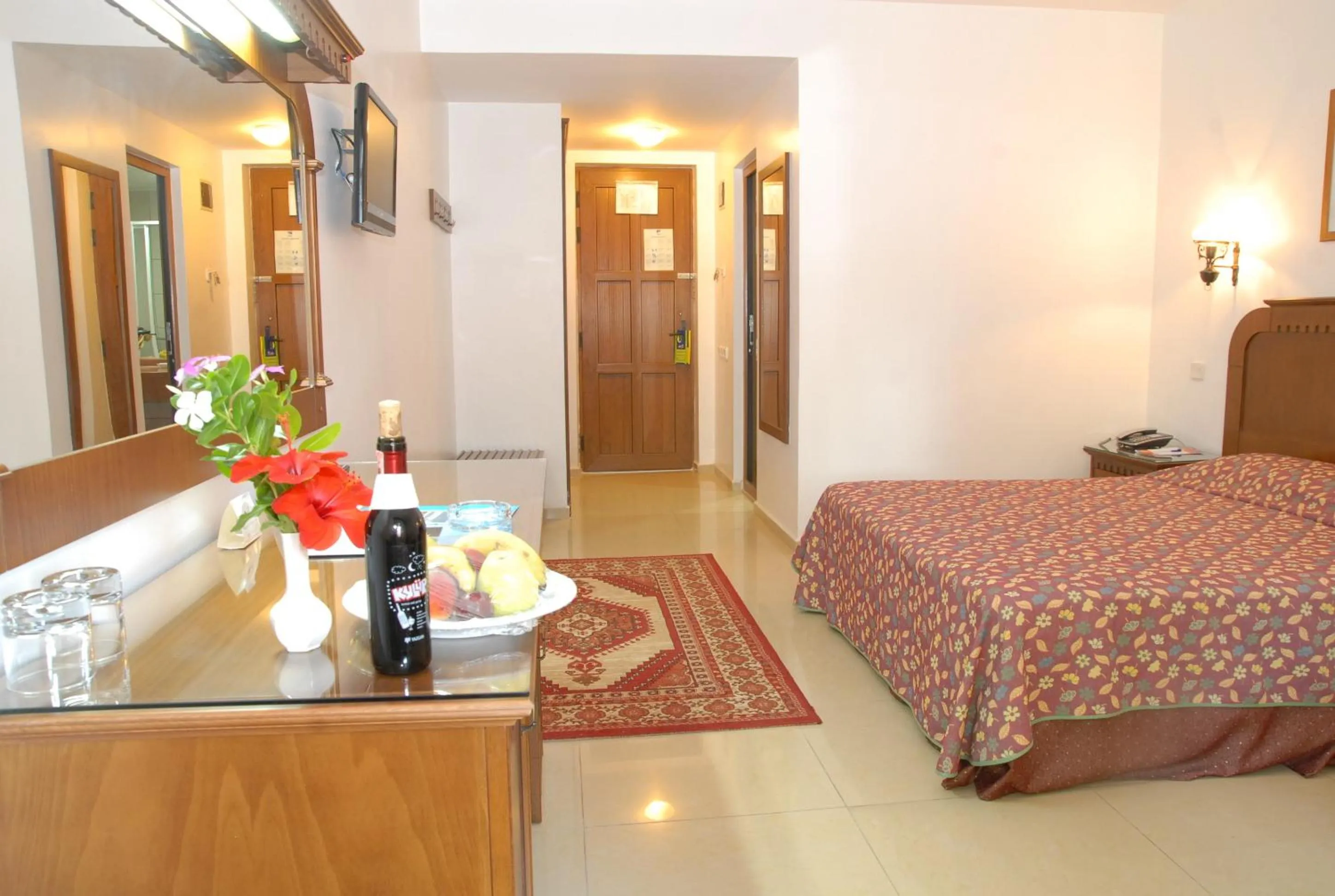 Photo of the whole room in Marmaris Park Hotel