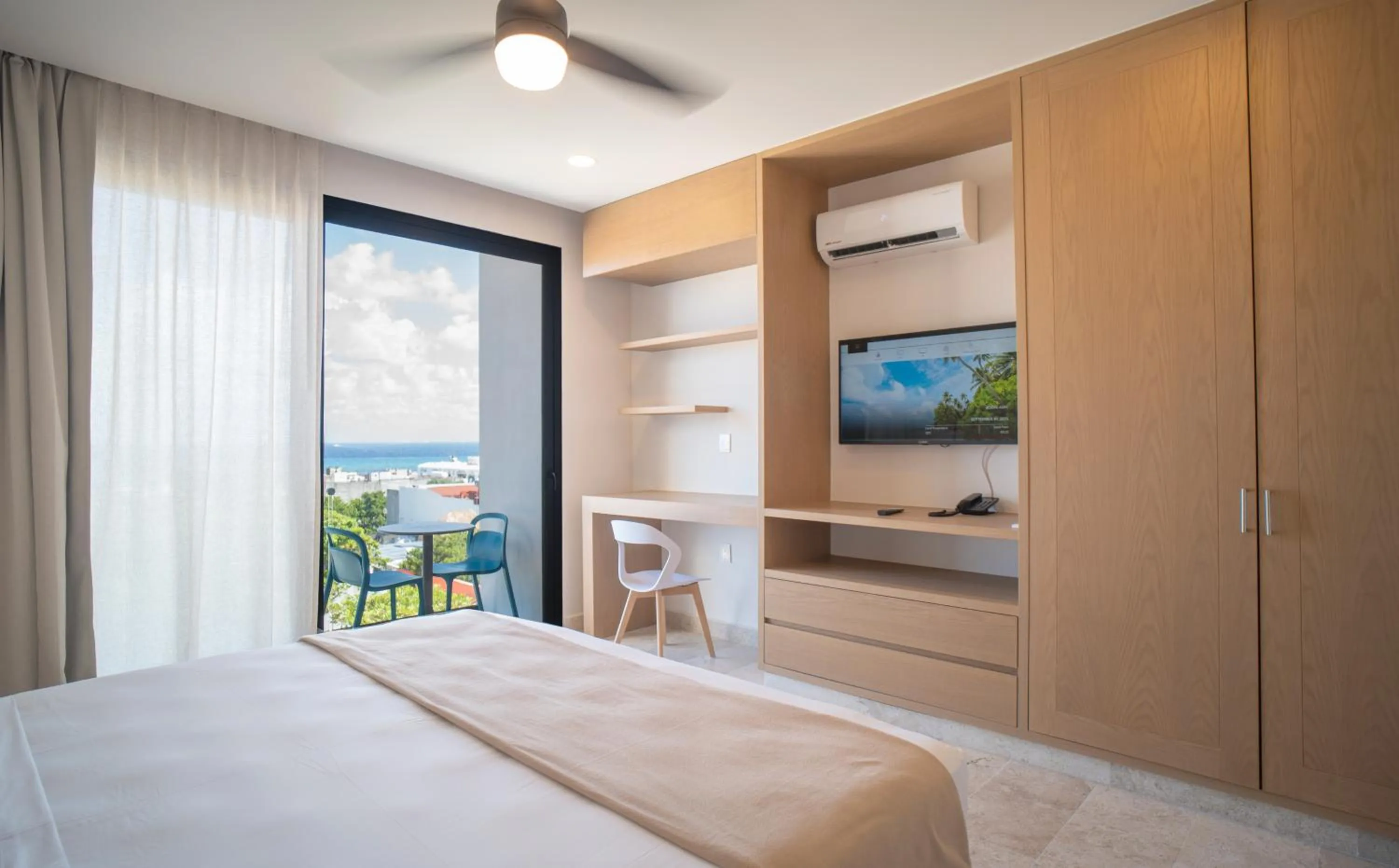 Bed in abba Suites Playa del Carmen